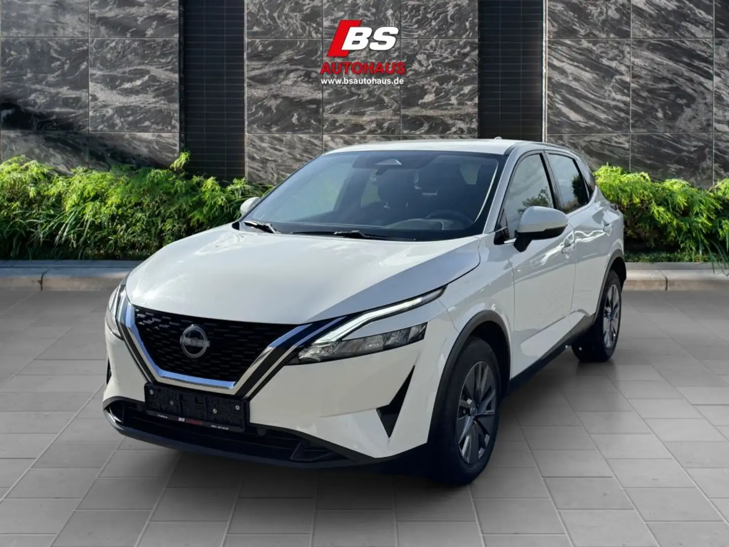Nissan Qashqai 1.3 DIG-T MHEV Visia - 1