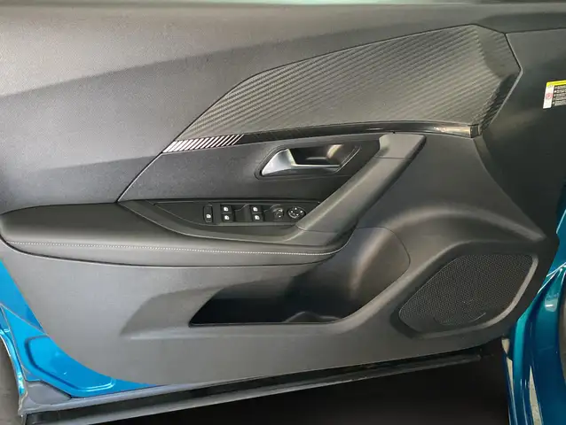 Peugeot 2008 view 3