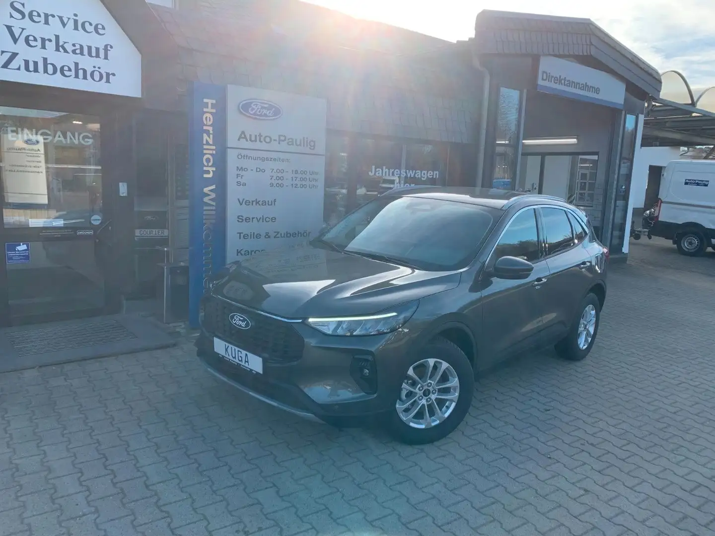 Ford Kuga Titanium 150Ps Neues Modell 5JahreGarantie Grau - 1