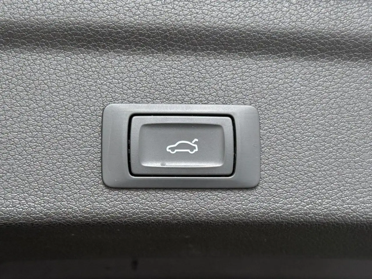 2023 Audi Q3 SPB 35 TDI, photograph 8