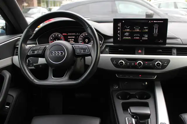 Audi A4 view 8