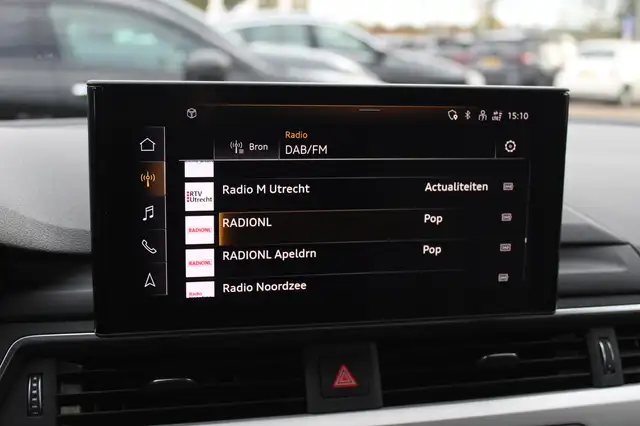 Audi A4 view 21
