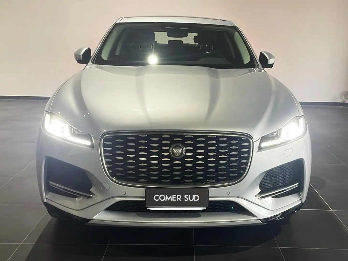 Jaguar F-Pace 2.0 D I4 Argento - 2