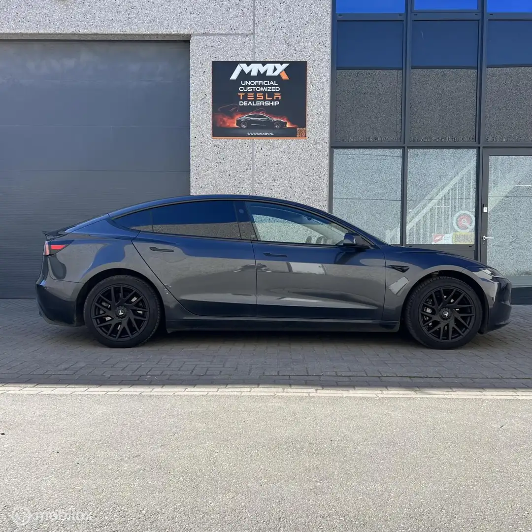 Tesla Model 3 HIGHLAND Standard Range Grijs - 2