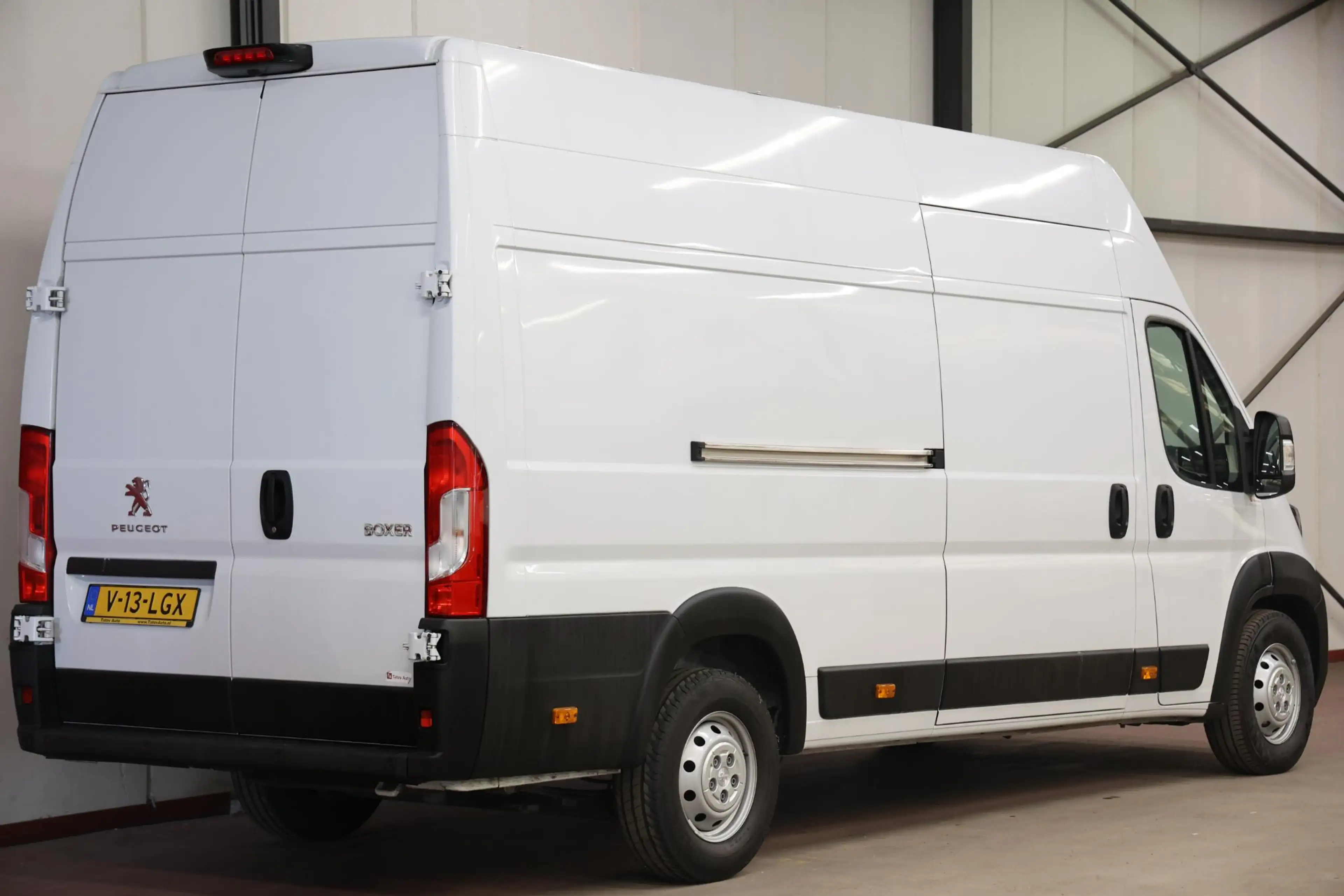 Peugeot Boxer 2.2 BlueHDi 140PK L4H3 — photo 15