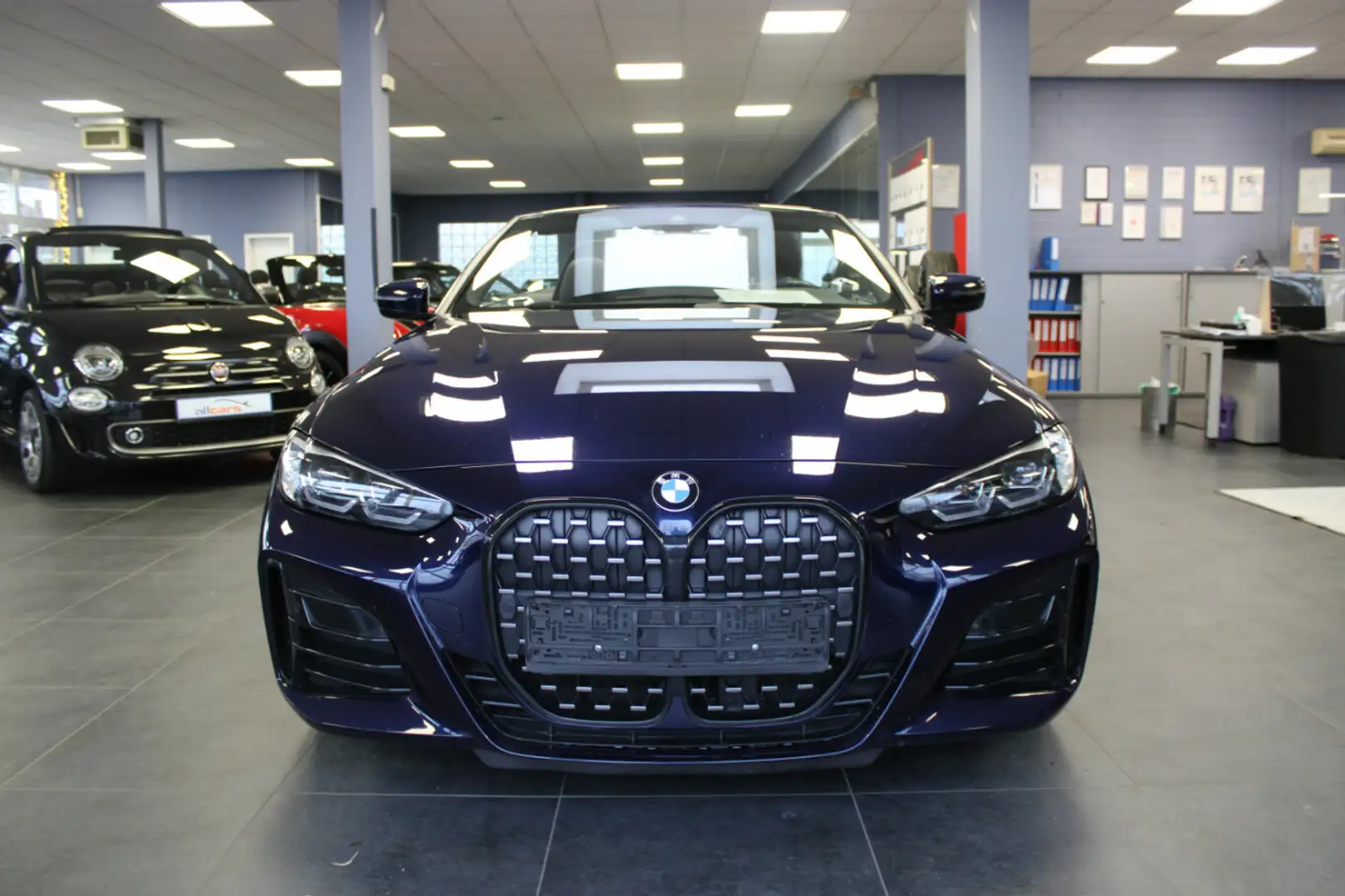 BMW 440 xDrive Cabrio Blau - 2