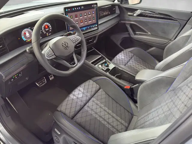 Volkswagen Tayron view 6
