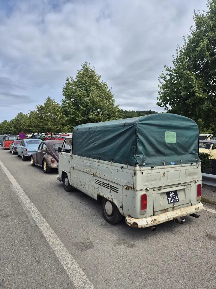 Volkswagen Transporter pickup, foto 2