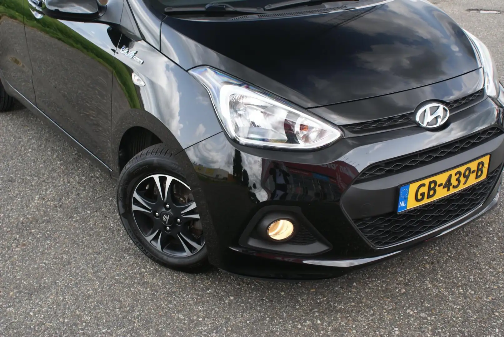 Hyundai i10 1.0i i-Motion Comfort | Airco | Cruise Control | O Negro - 2