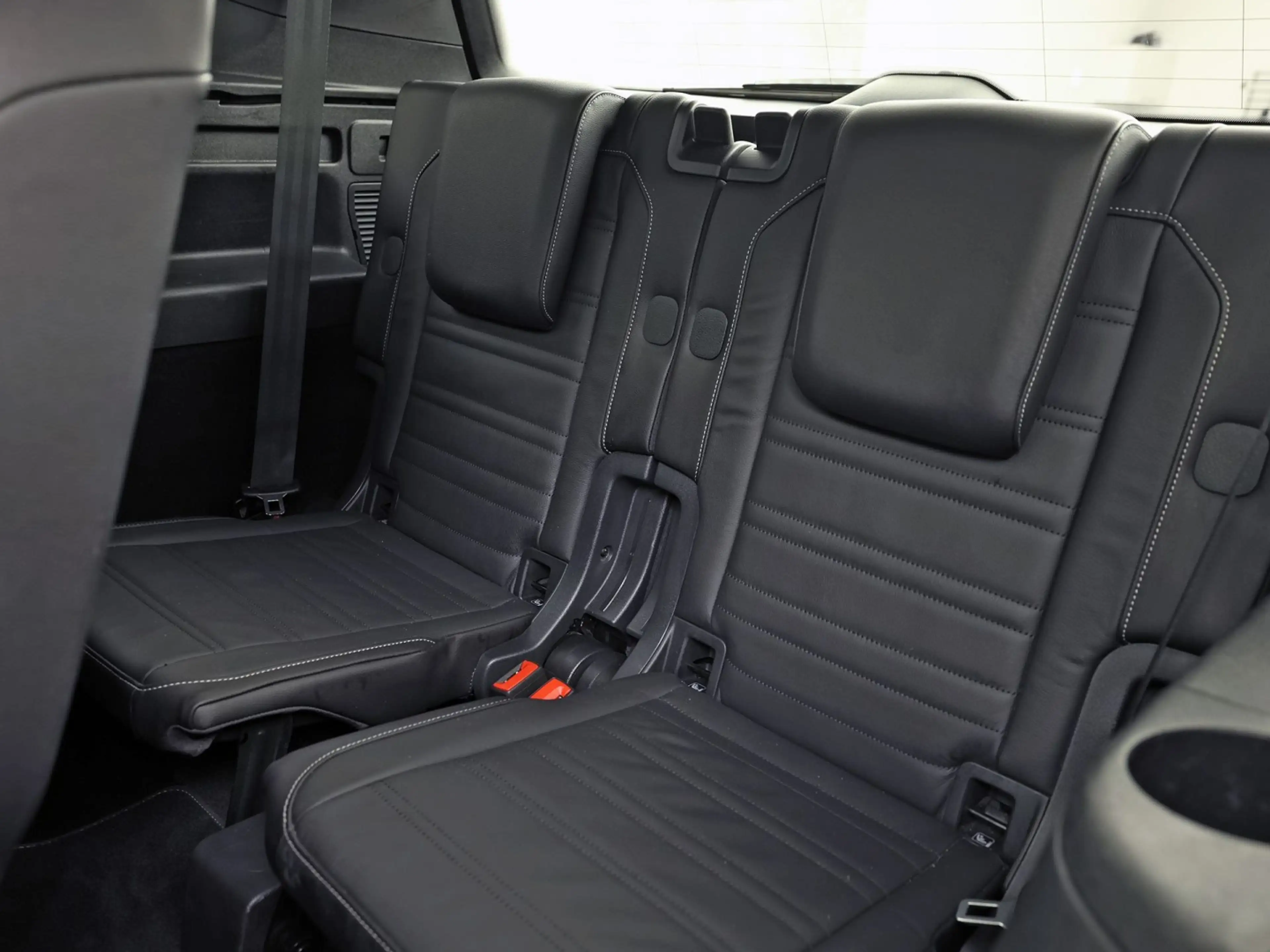 Volkswagen Touran 1.5 TSI R-Line Sport 7 Persoons 150Pk Automaat (2X — photo 17