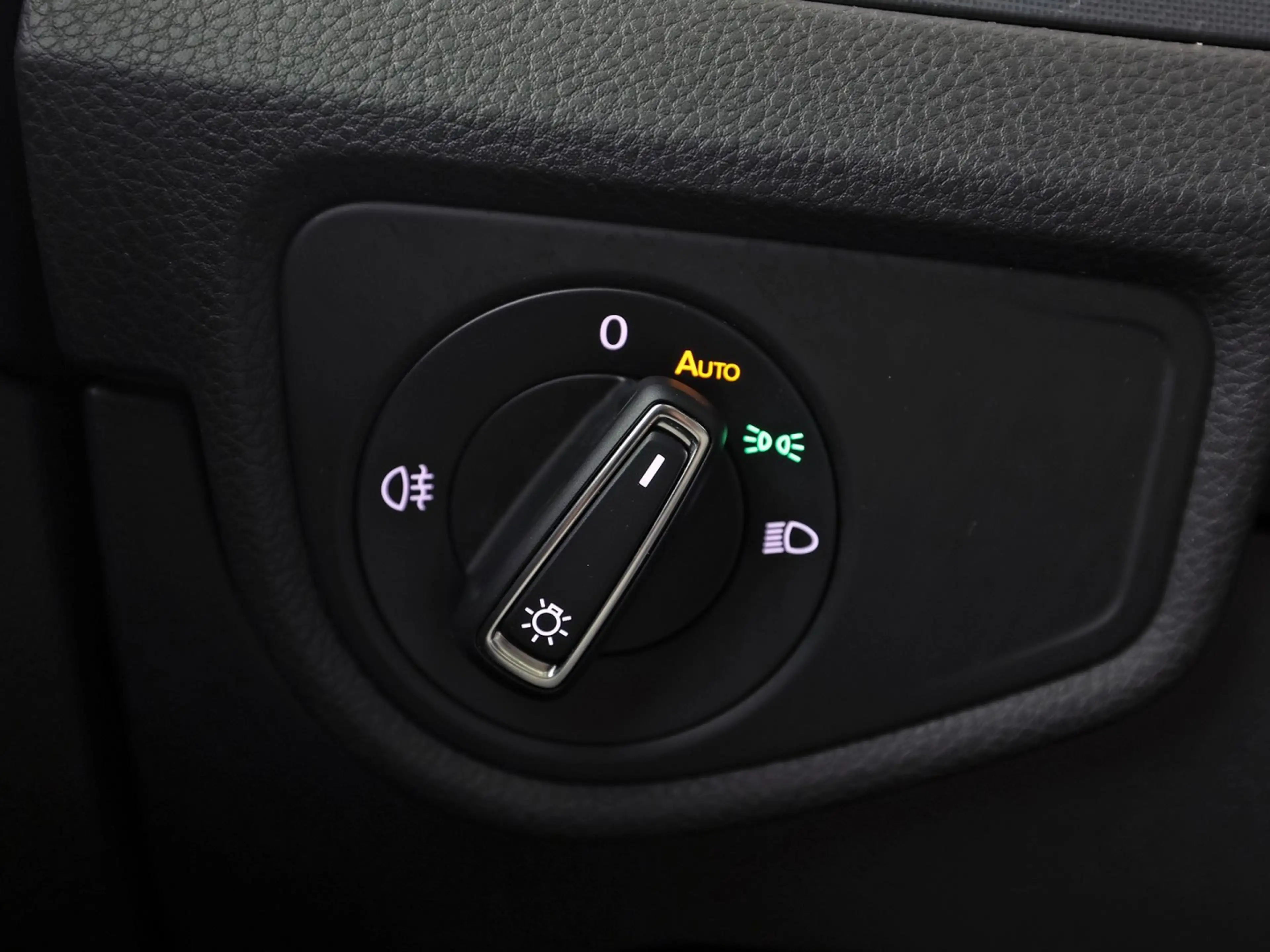 Volkswagen Touran 1.5 TSI R-Line Sport 7 Persoons 150Pk Automaat (2X — photo 26