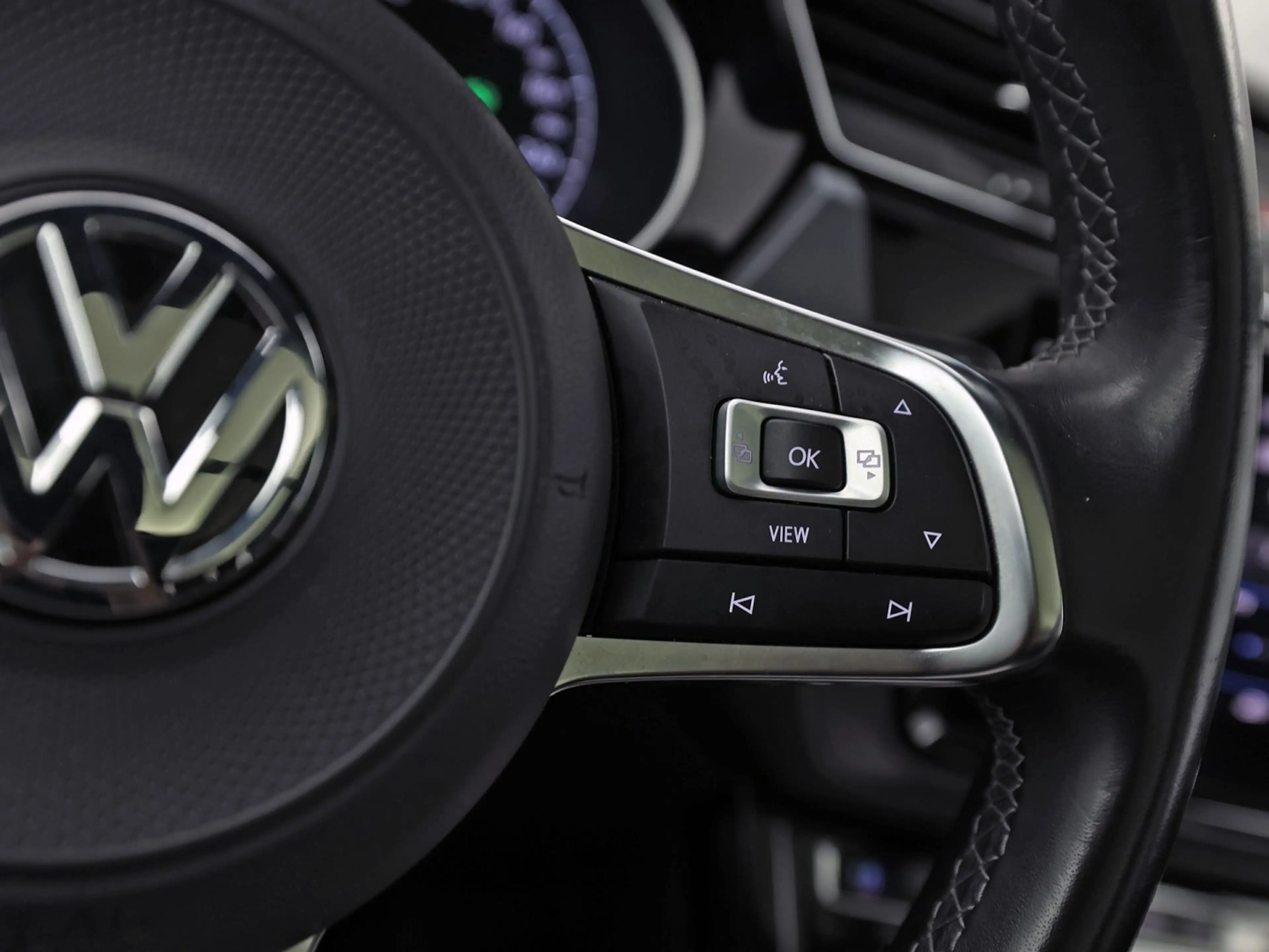 Volkswagen Touran 1.5 TSI R-Line Sport 7 Persoons 150Pk Automaat (2X — photo 22