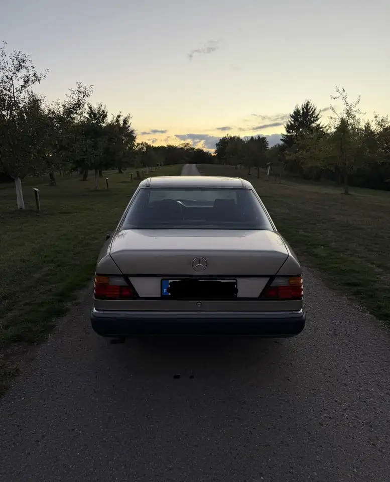 Mercedes-Benz E 200, foto 5