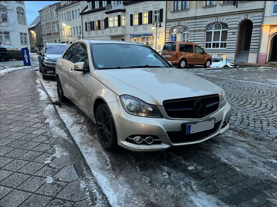 Second hand Mercedes Benz C-Class 180