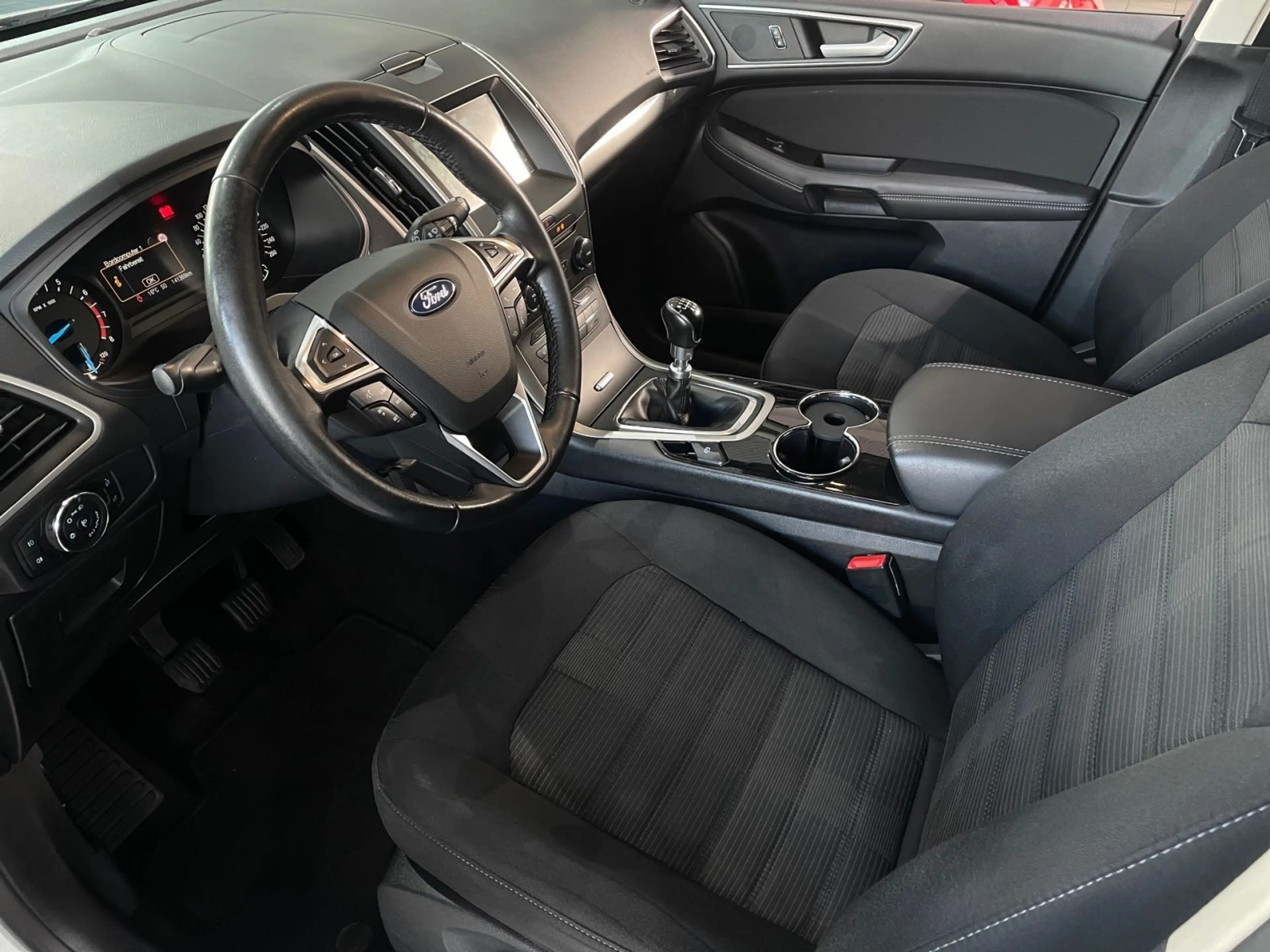 Ford Galaxy Business 1,5 l 118 kW 6-Gang*7Sitze*Navi* — photo 15