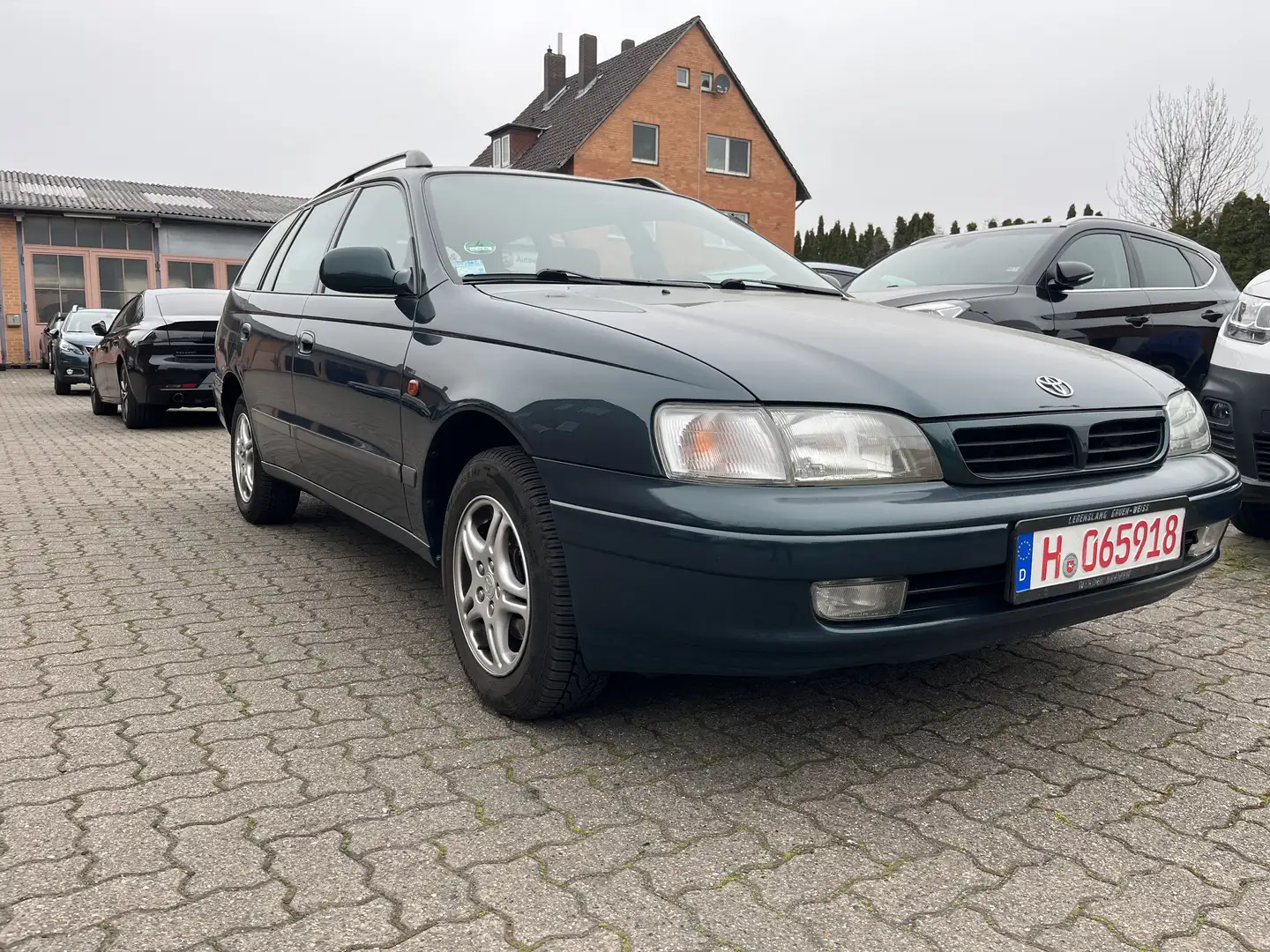 Toyota Carina Carina 1.8 Scala Special Automatik AHK Klima Alu Grün - 1