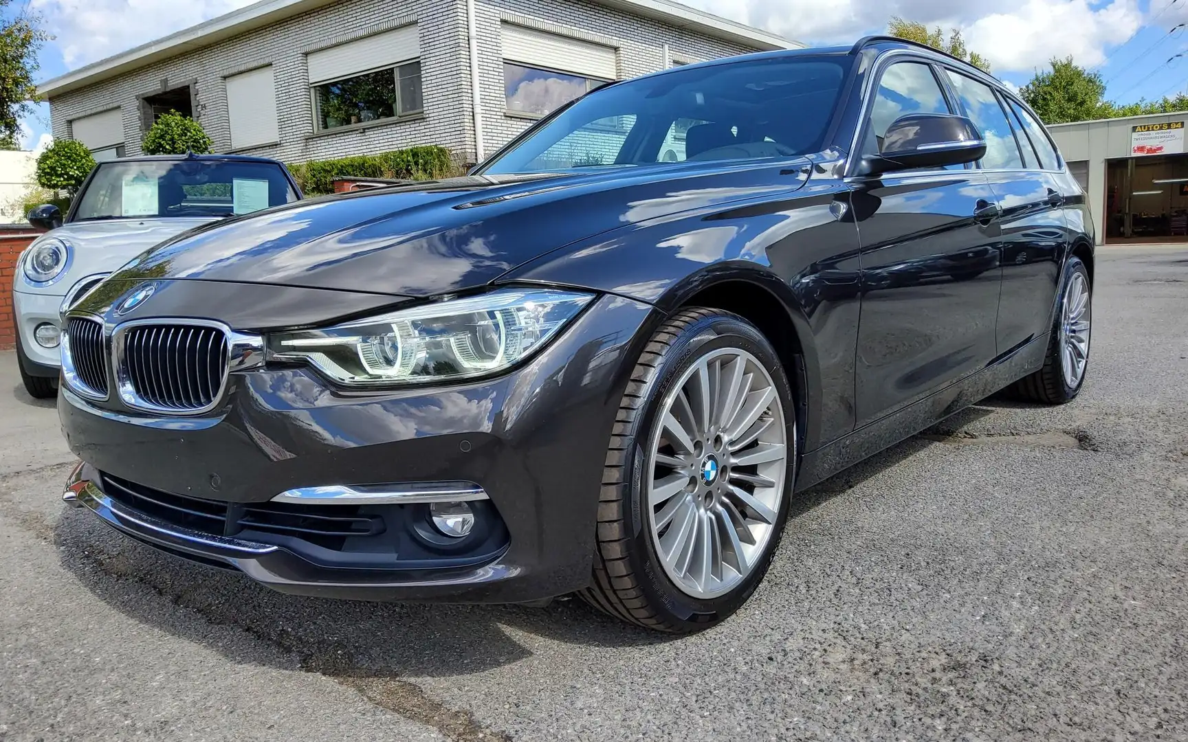 BMW 320 320i Touring Aut. Luxury Line Grigio - 1