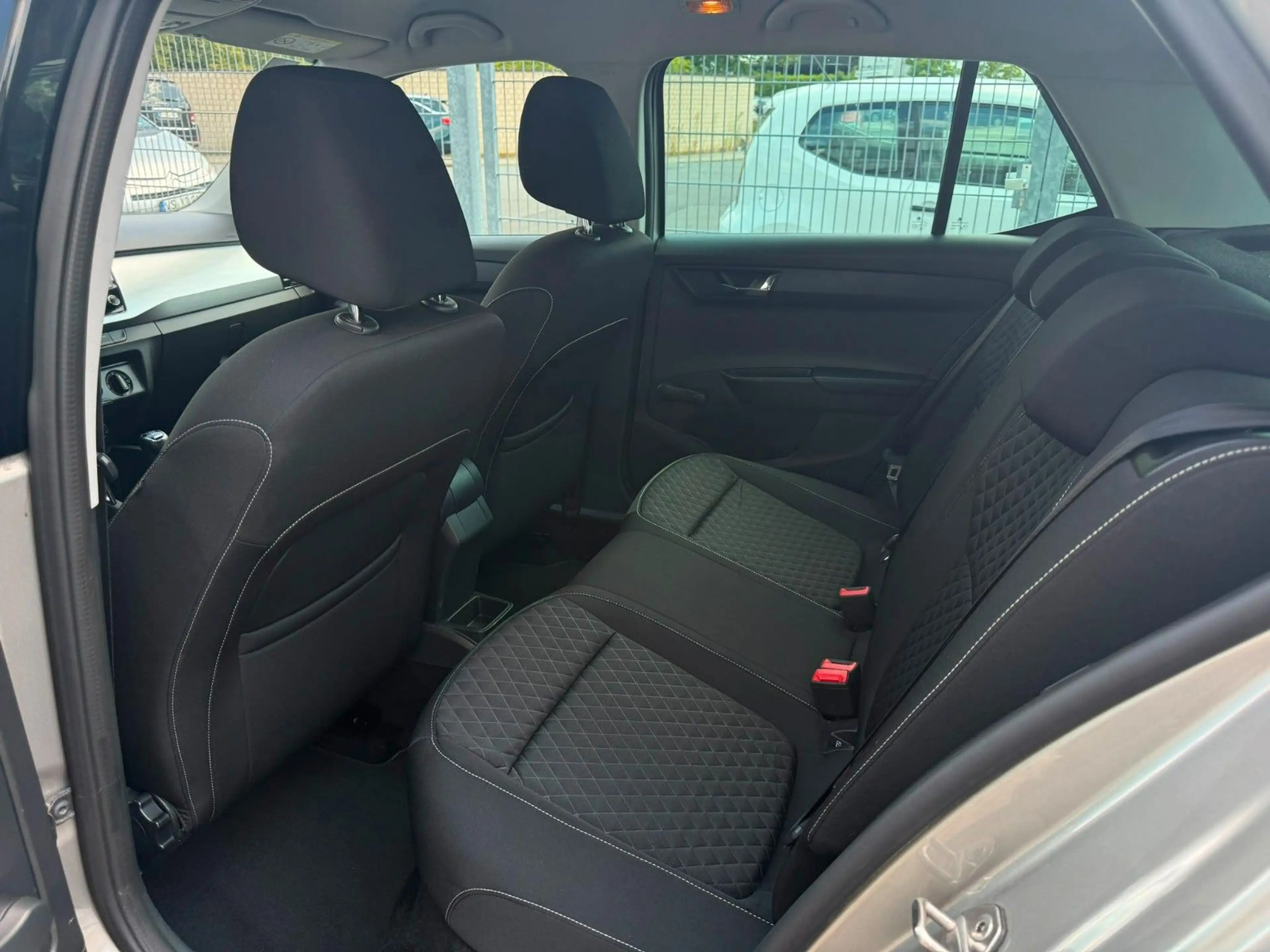 Skoda Fabia Edition — photo 9
