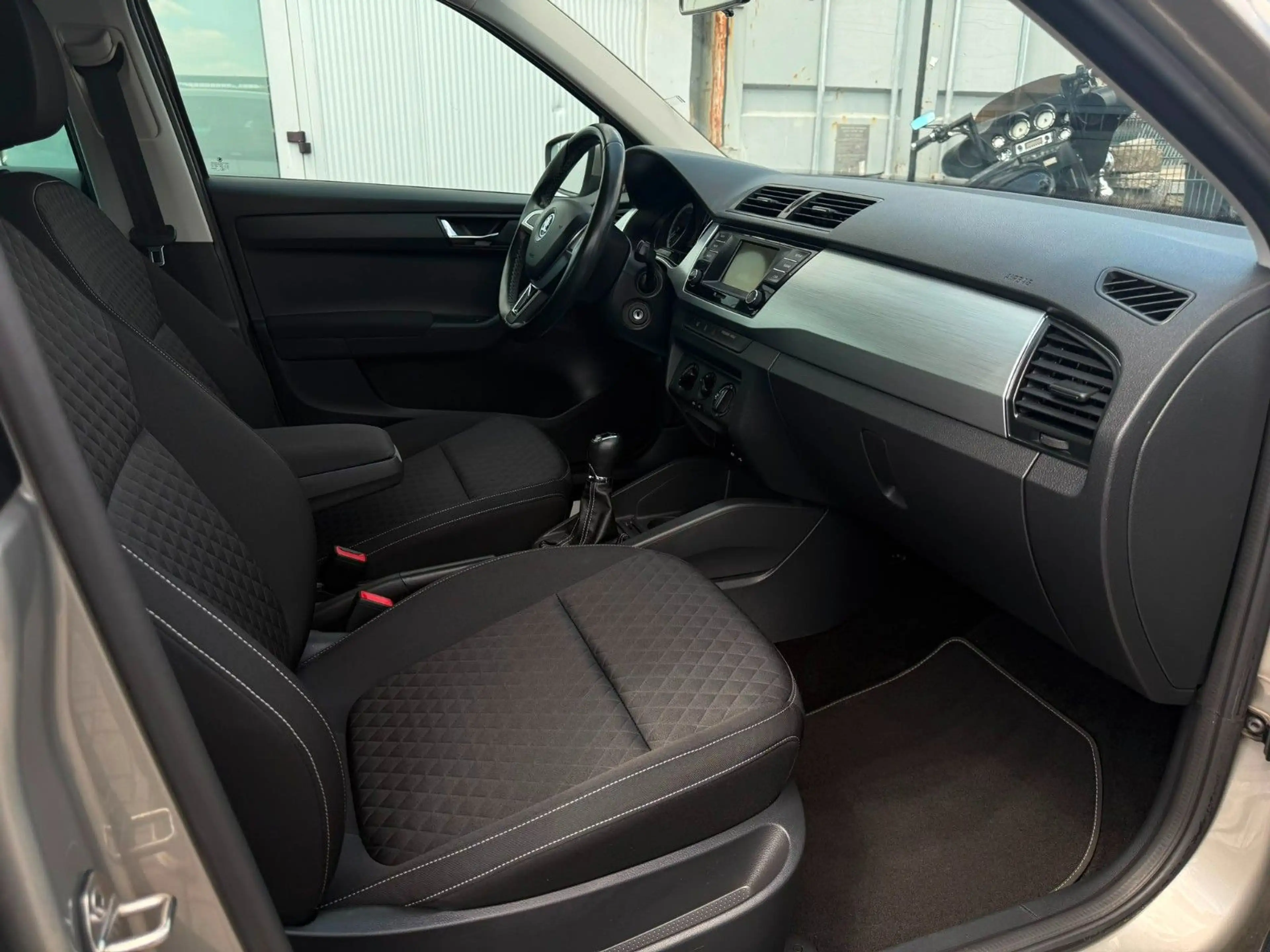 Skoda Fabia Edition — photo 12