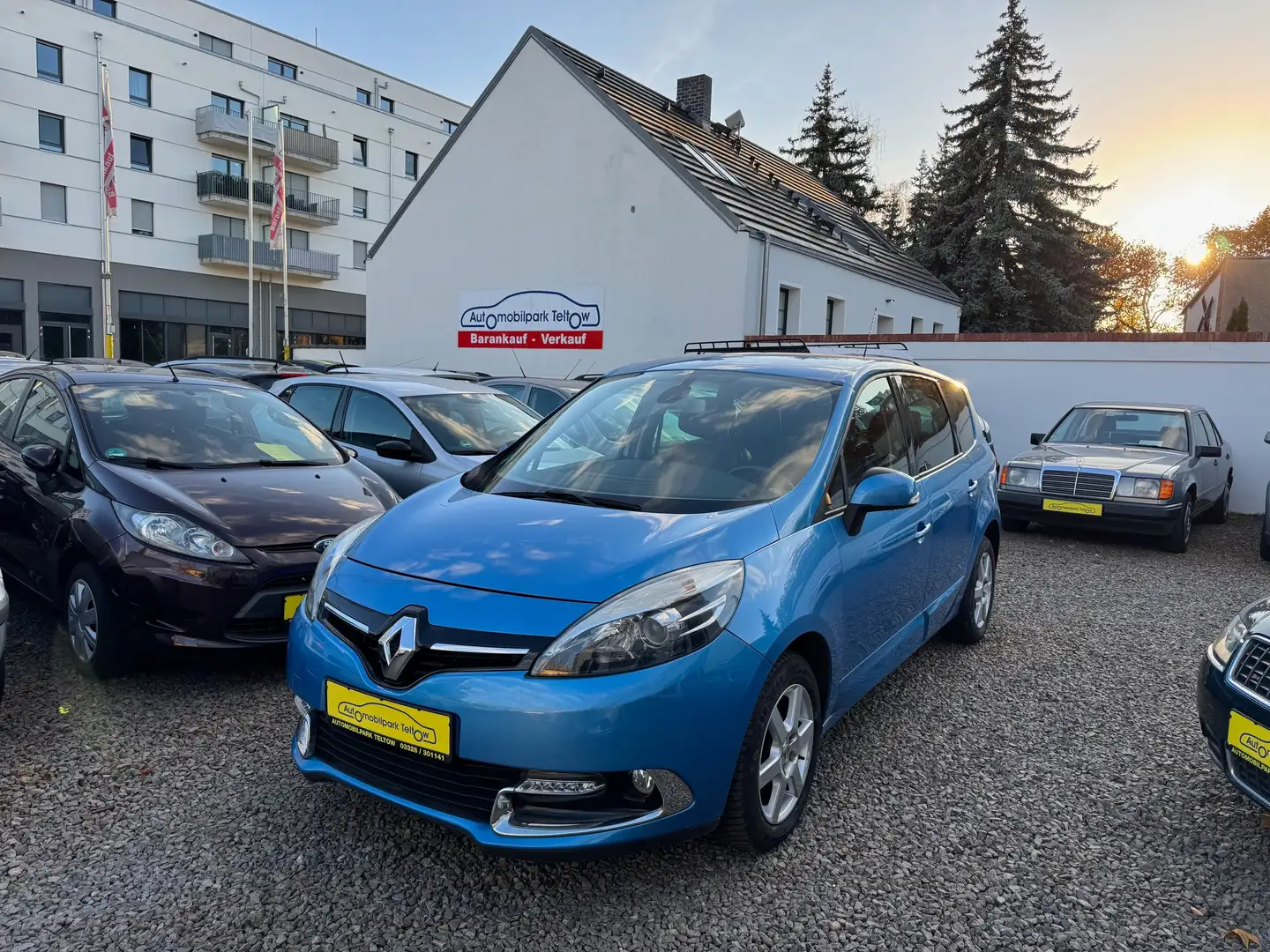 Renault Grand Scenic Authentique, *Teilleder, SHZ, PDC* Bleu - 1