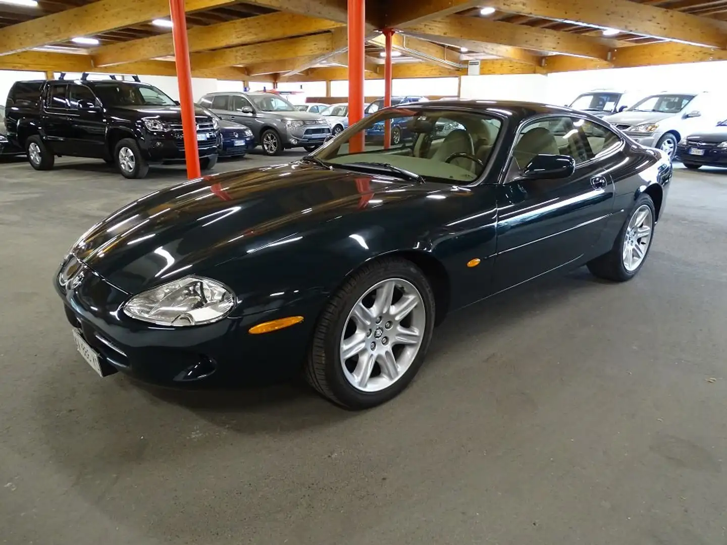 Jaguar XK8 4.0 V8 Coupé 284 CV 1a mano Zöld - 2
