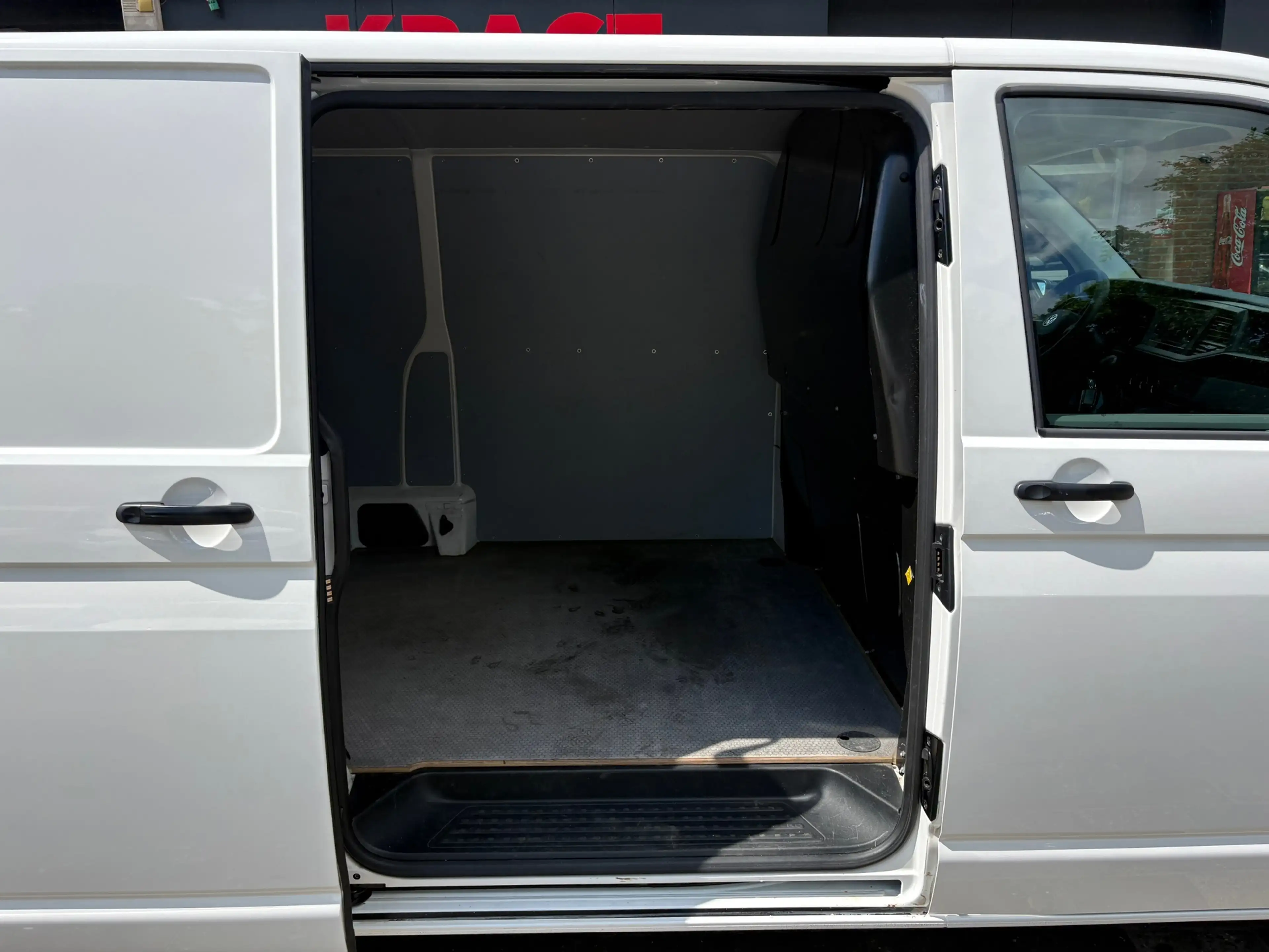 Volkswagen Transporter 2.0 TDI L2H1 150PK!|DSG Automaat|airco|achteruitri — photo 9