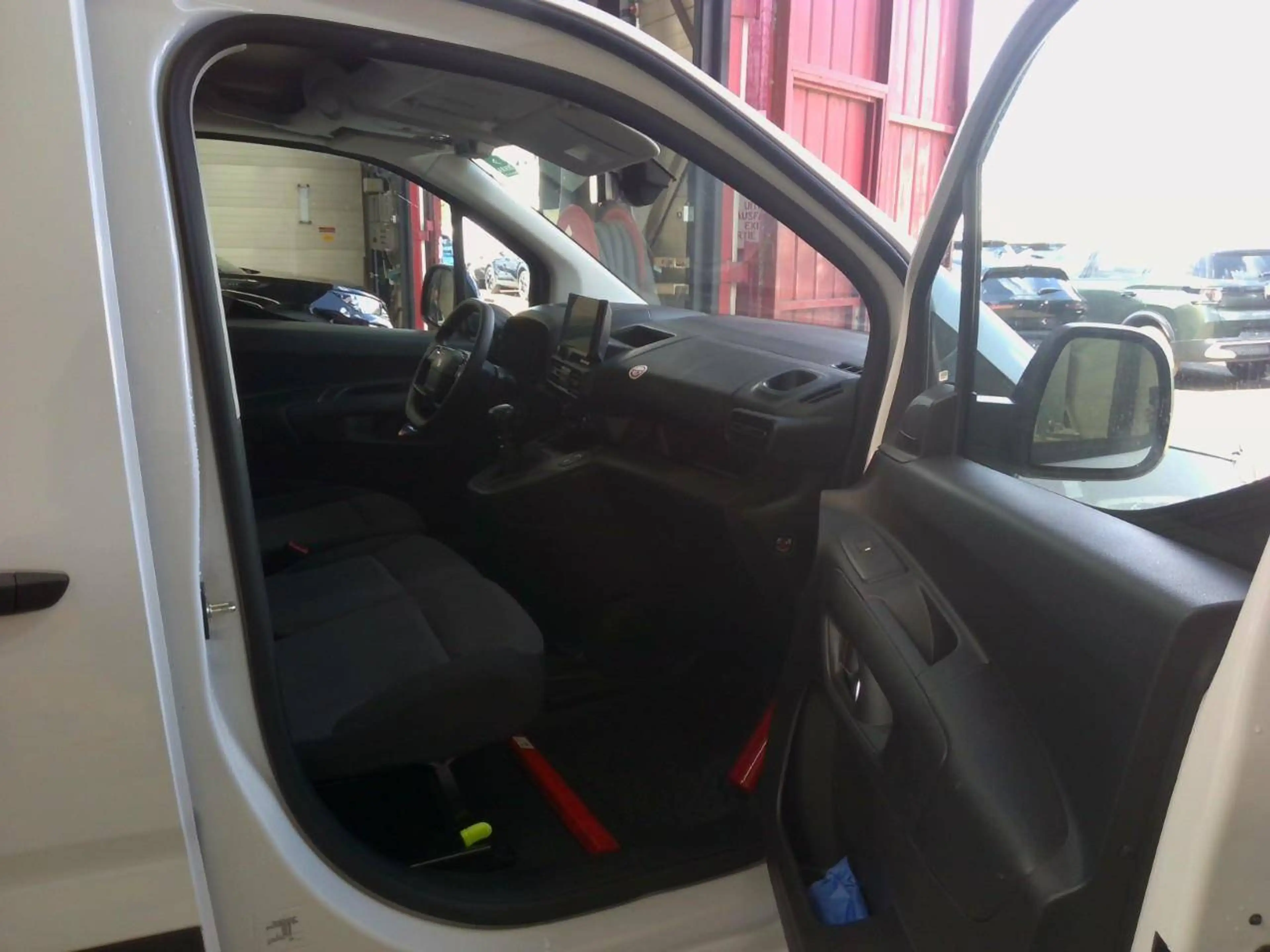 Fiat Doblo Van L2 Heavy 1.5 BlueHDi 100 S&S MT — photo 7