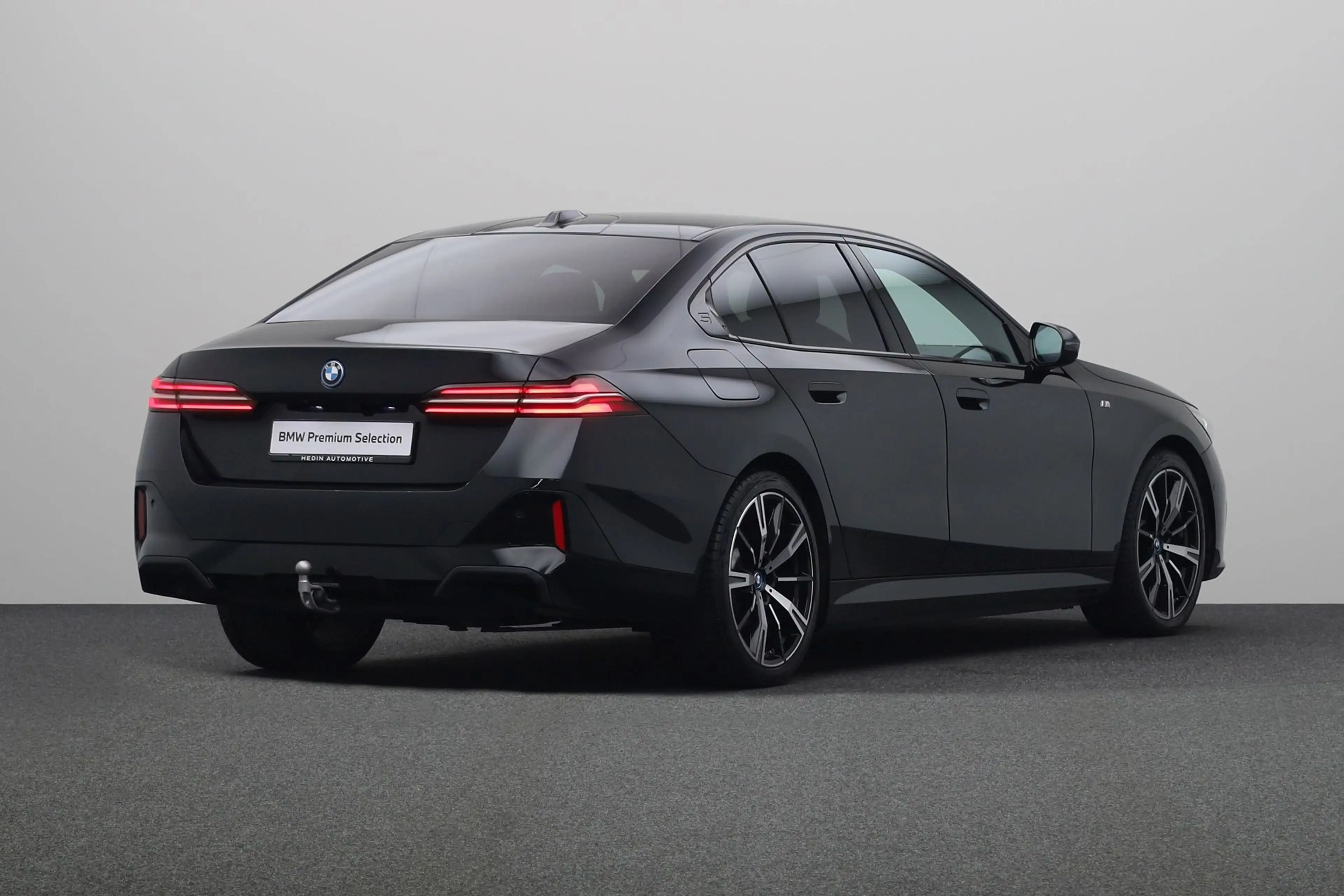 BMW 530 5-serie 530e M Sport Edition | Achteruitrijcamera — photo 2