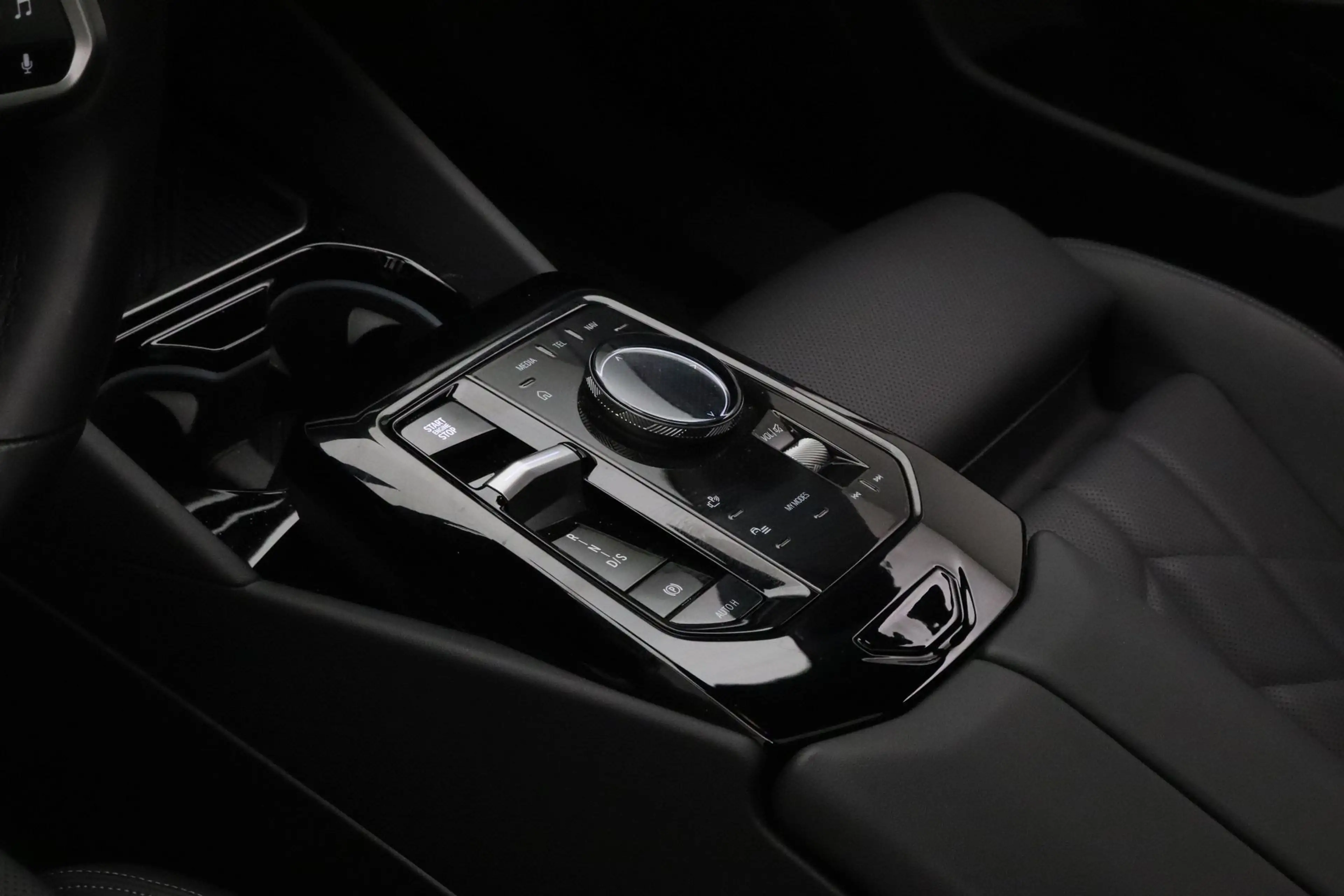 BMW 530 5-serie 530e M Sport Edition | Achteruitrijcamera — photo 15