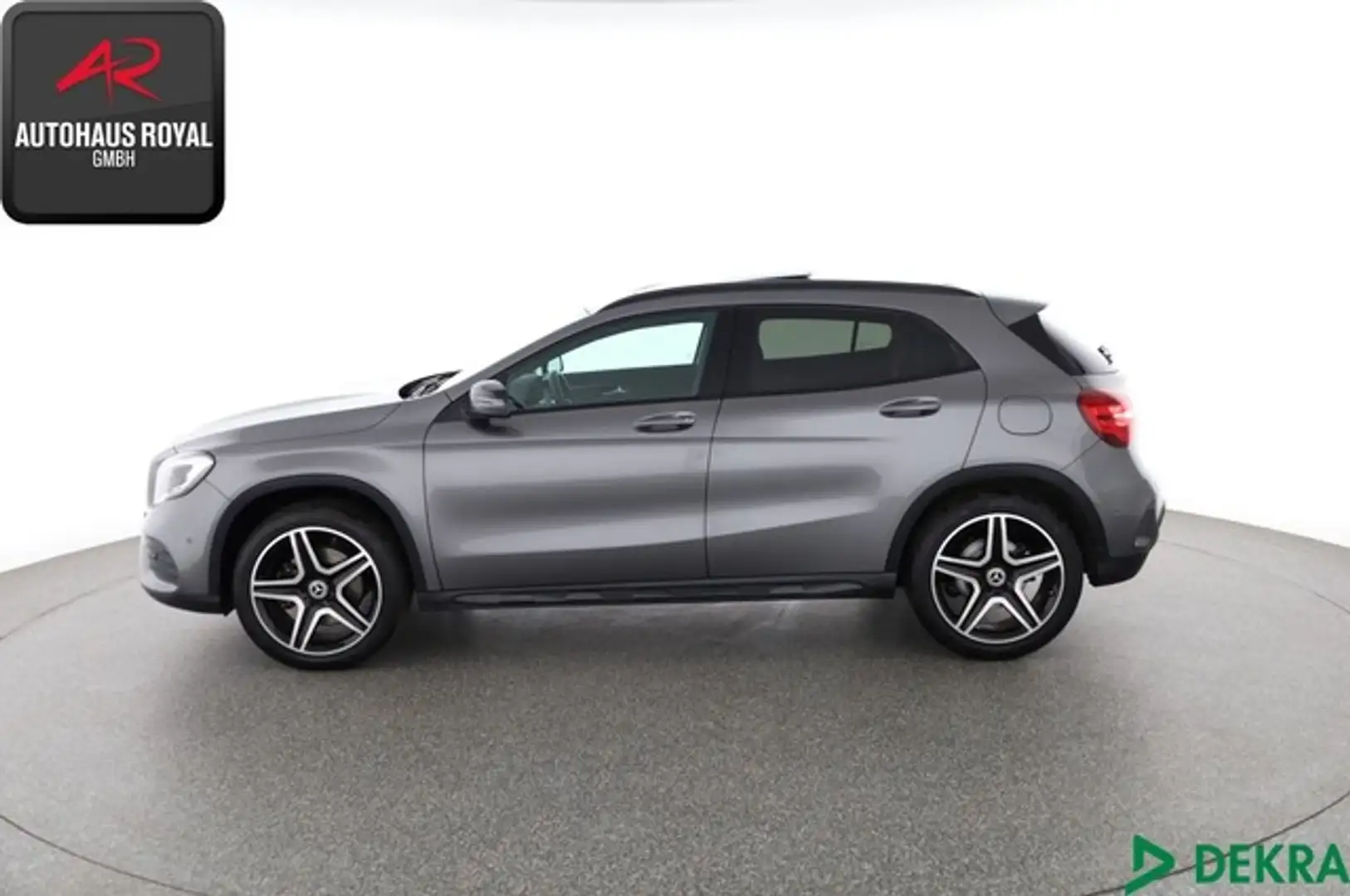 Mercedes-Benz GLA 250 AMG NIGHTPAKET PANO,PARKLENK,SCHECKHEFT Gris - 2