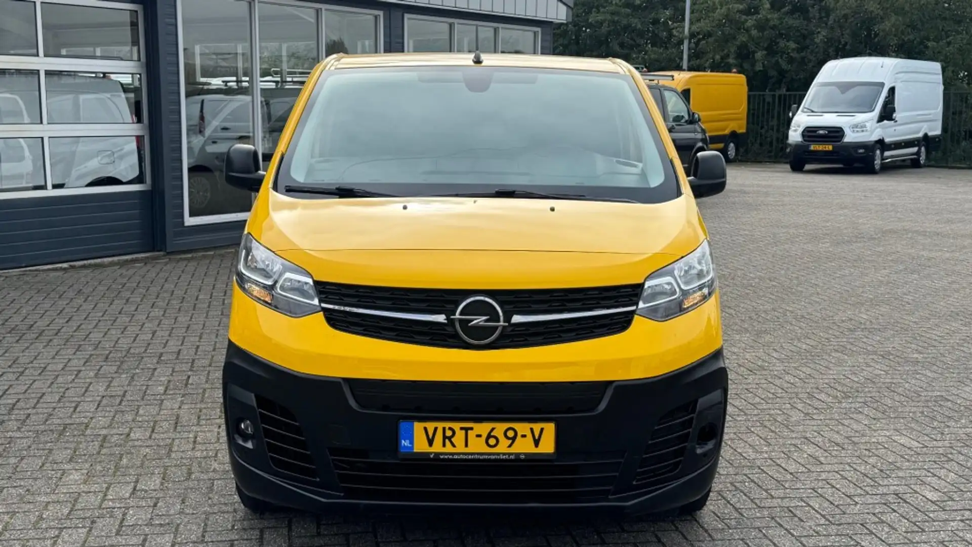Opel Vivaro-e 50KWH L3H1 NAVIGATIE/ CAMERA/ AIRCO/ CRUISE CONTRO Jaune - 2