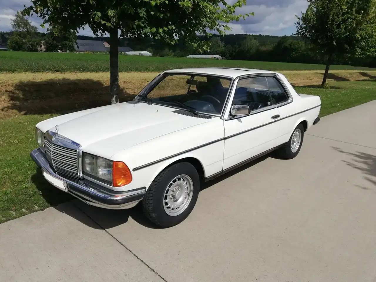 Mercedes-Benz CE 230, foto 1