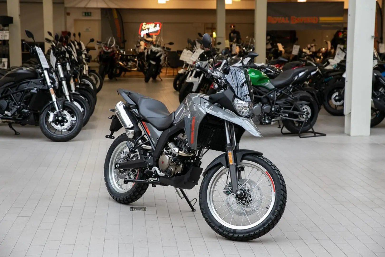 Malaguti Dune 125 ABS, Lieferservice, sofort lieferbar Gris - 2