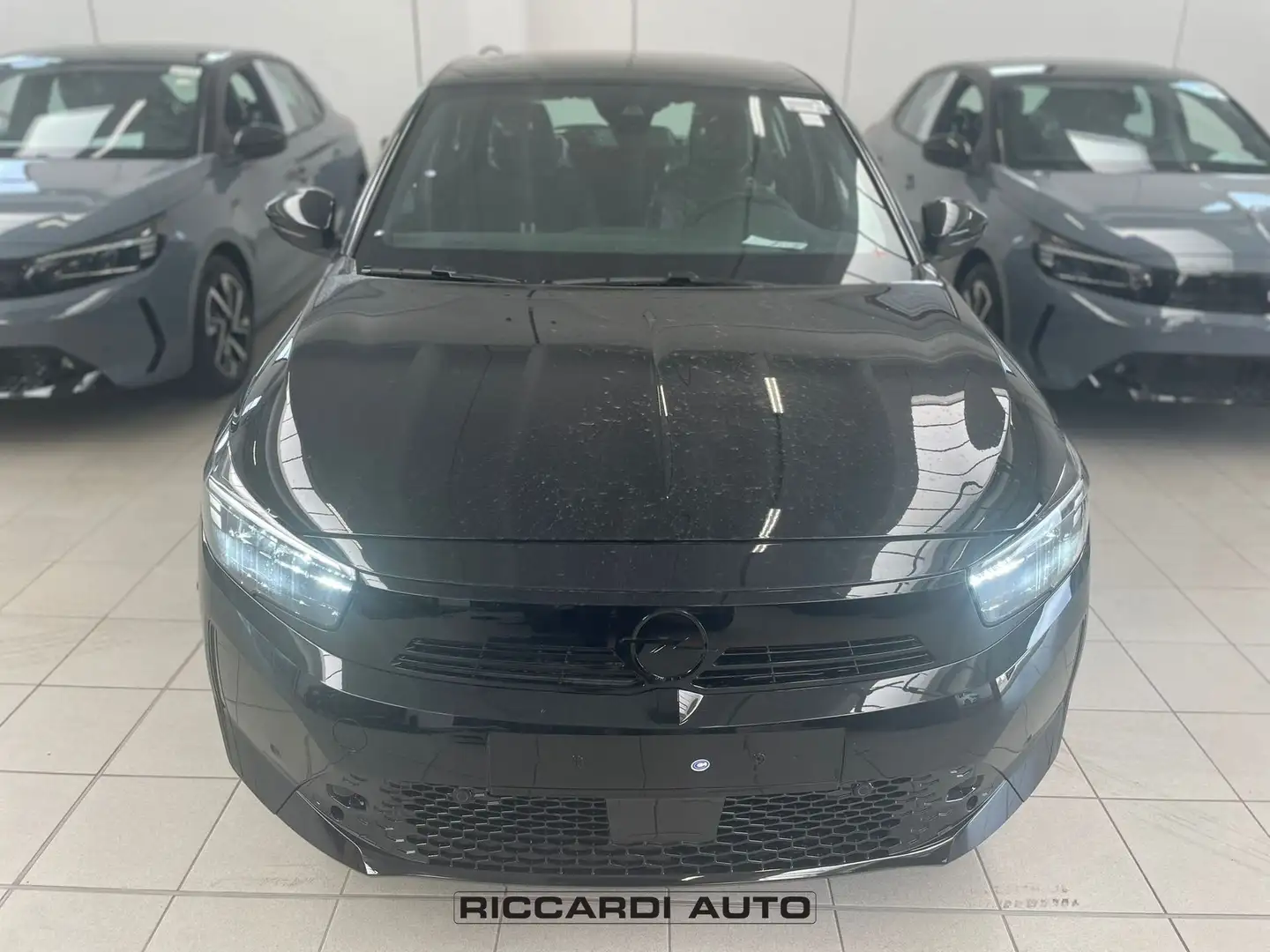 Opel Corsa Nuova GS 1.2 100CV MT6 Noir - 2