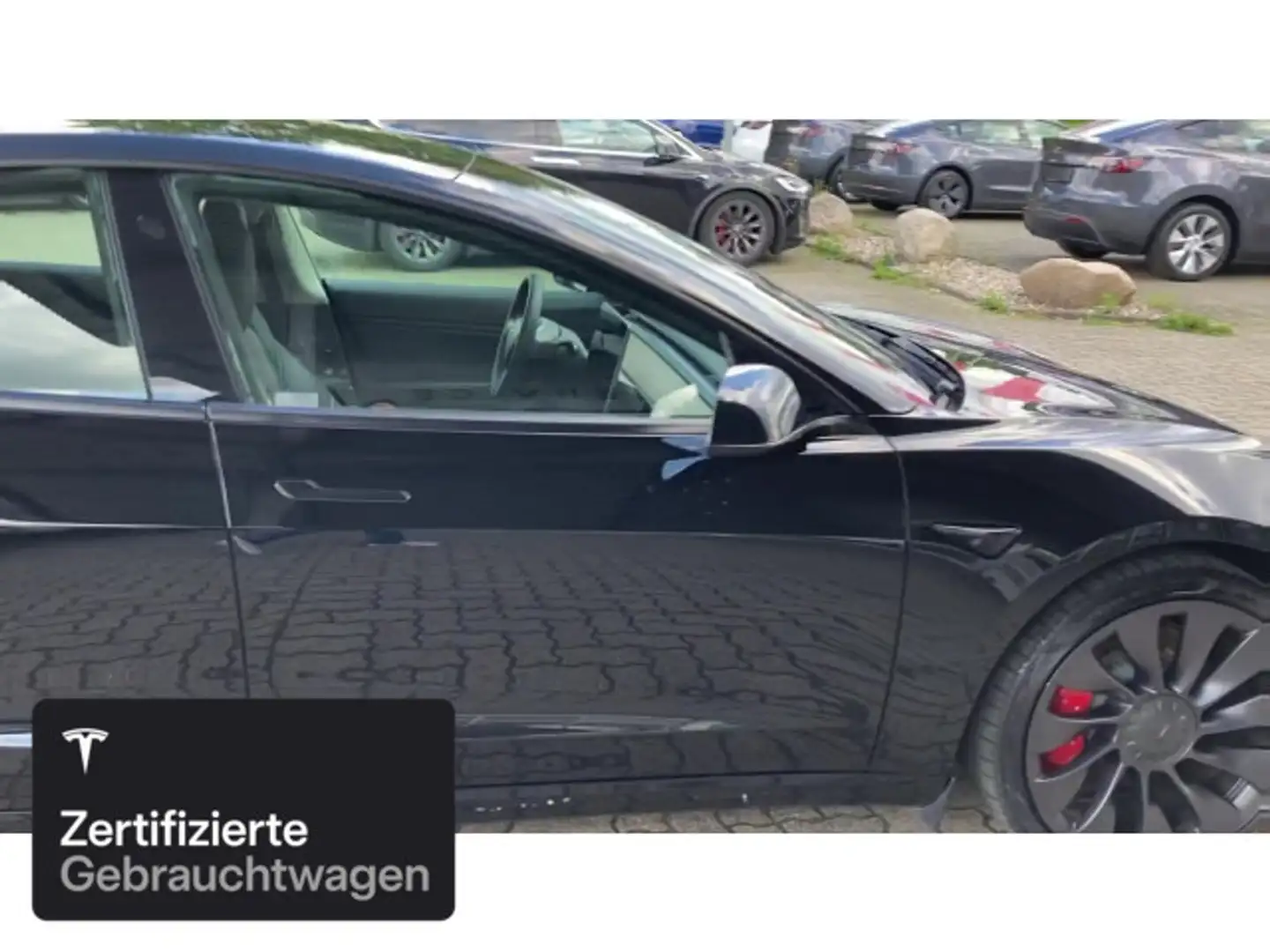 Tesla Model 3 Performance Black - 2