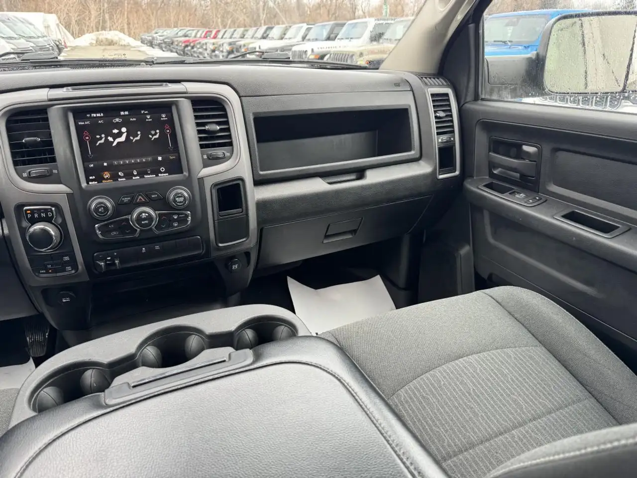 RAM 1500 снимка RAM 1500