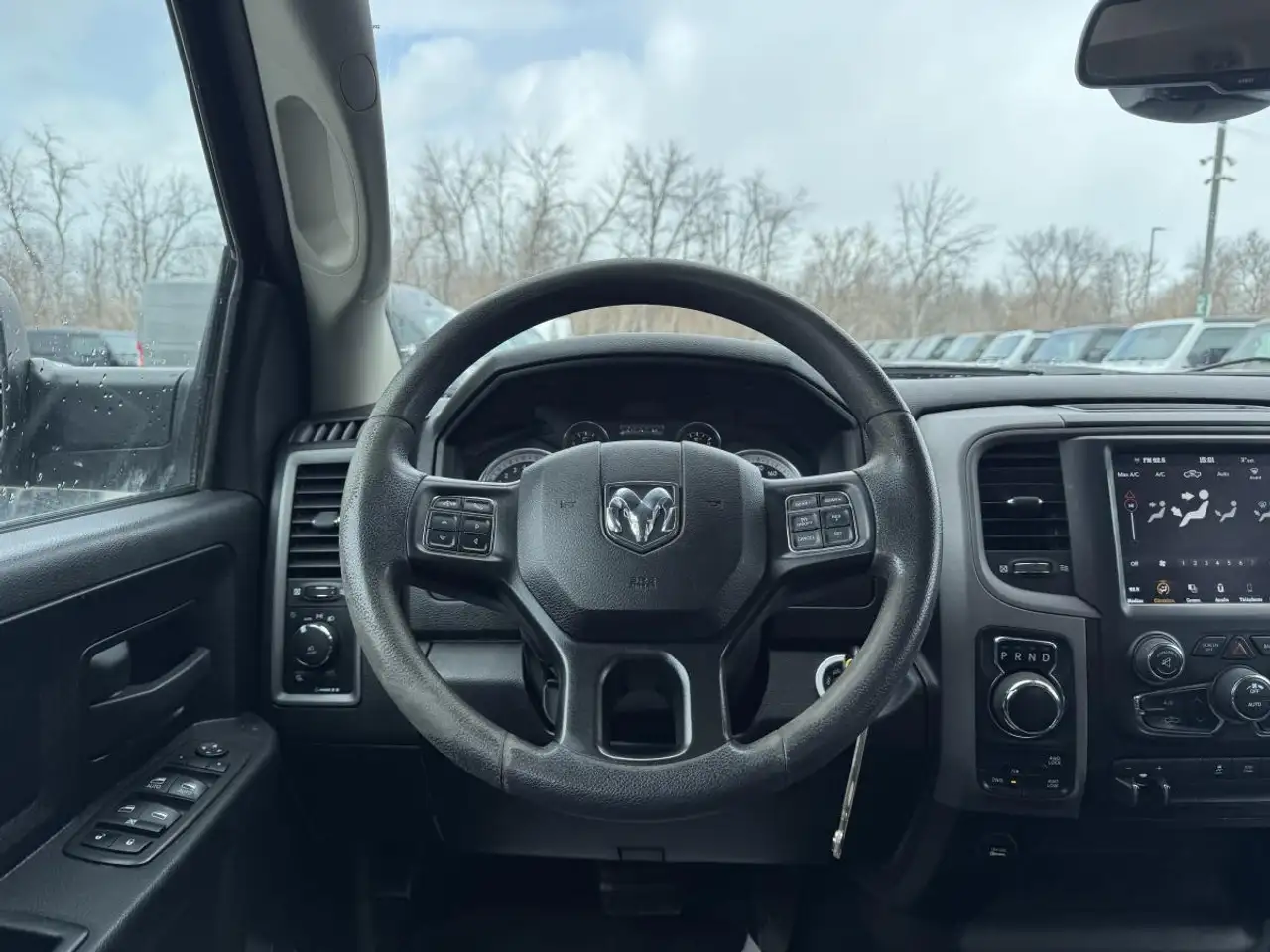 RAM 1500 снимка RAM 1500