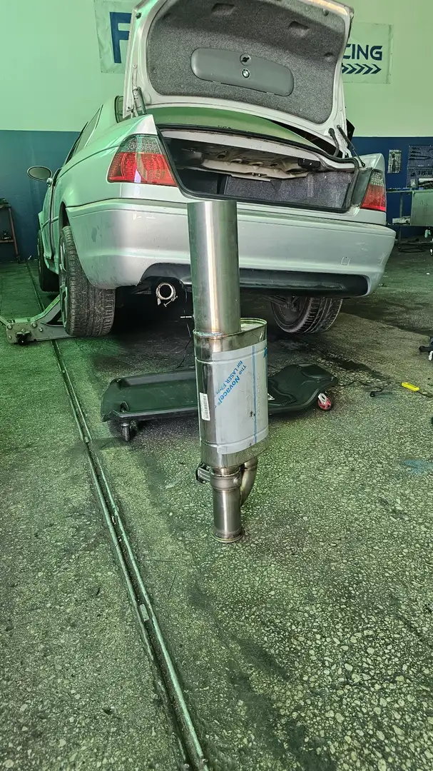 BMW 320 MSport 2jz - 2