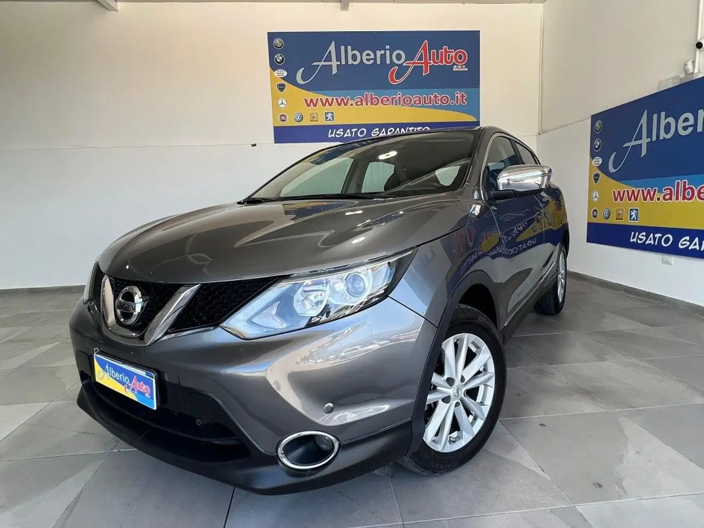 Nissan Qashqai 1.6 dCi 2WD Acenta Grigio - 1