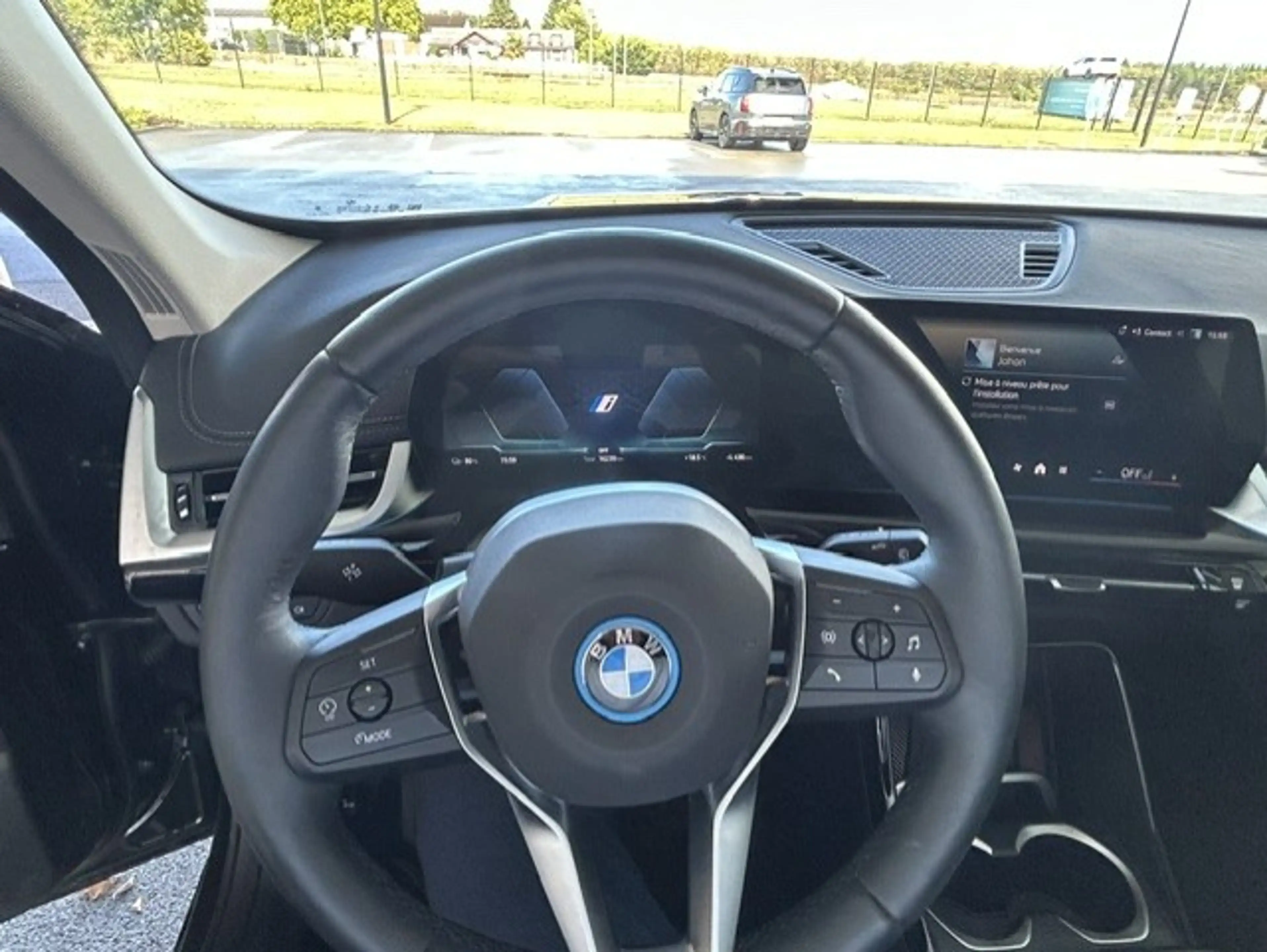 BMW iX1 iX1 66.5 kWh eDrive20 — photo 6