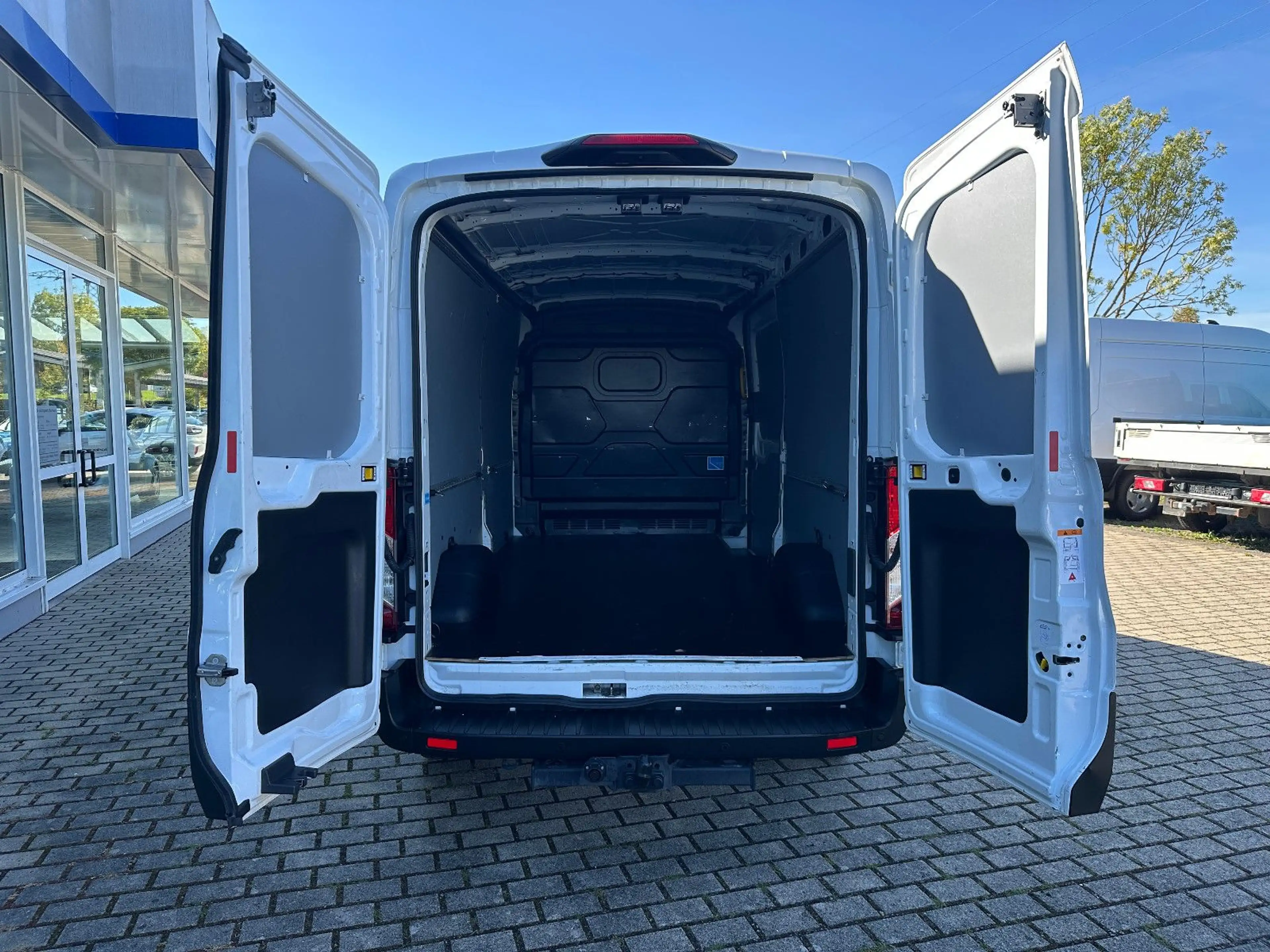 Ford Transit Kasten 350 L3 Trend Technologie-Paket — photo 6