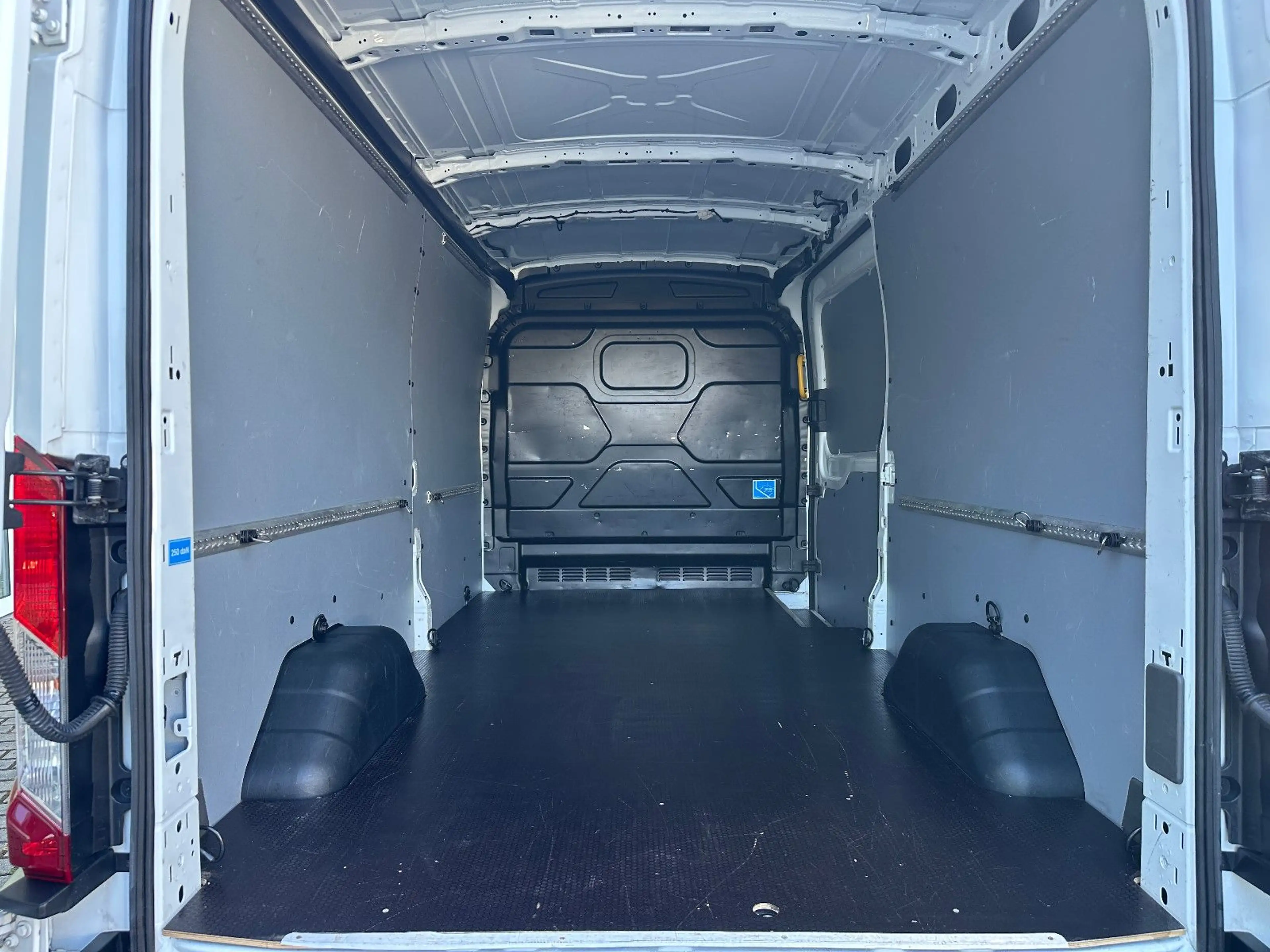 Ford Transit Kasten 350 L3 Trend Technologie-Paket — photo 7