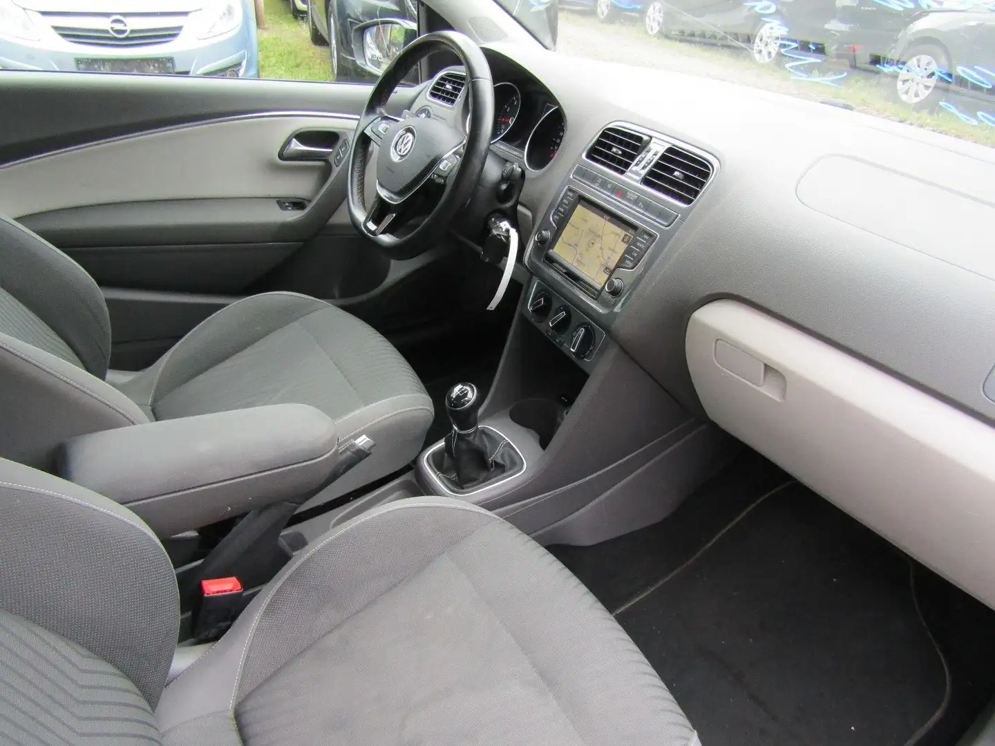 Volkswagen Polo V Fresh BMT/Start-Stopp TÜV11/26 Fekete - 2