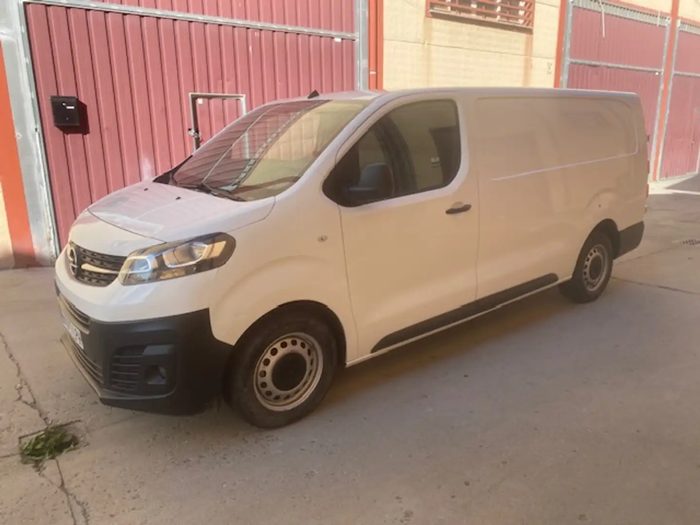 Opel Vivaro Furgón 2.0D L Carga Incrementada Express 1 - 2