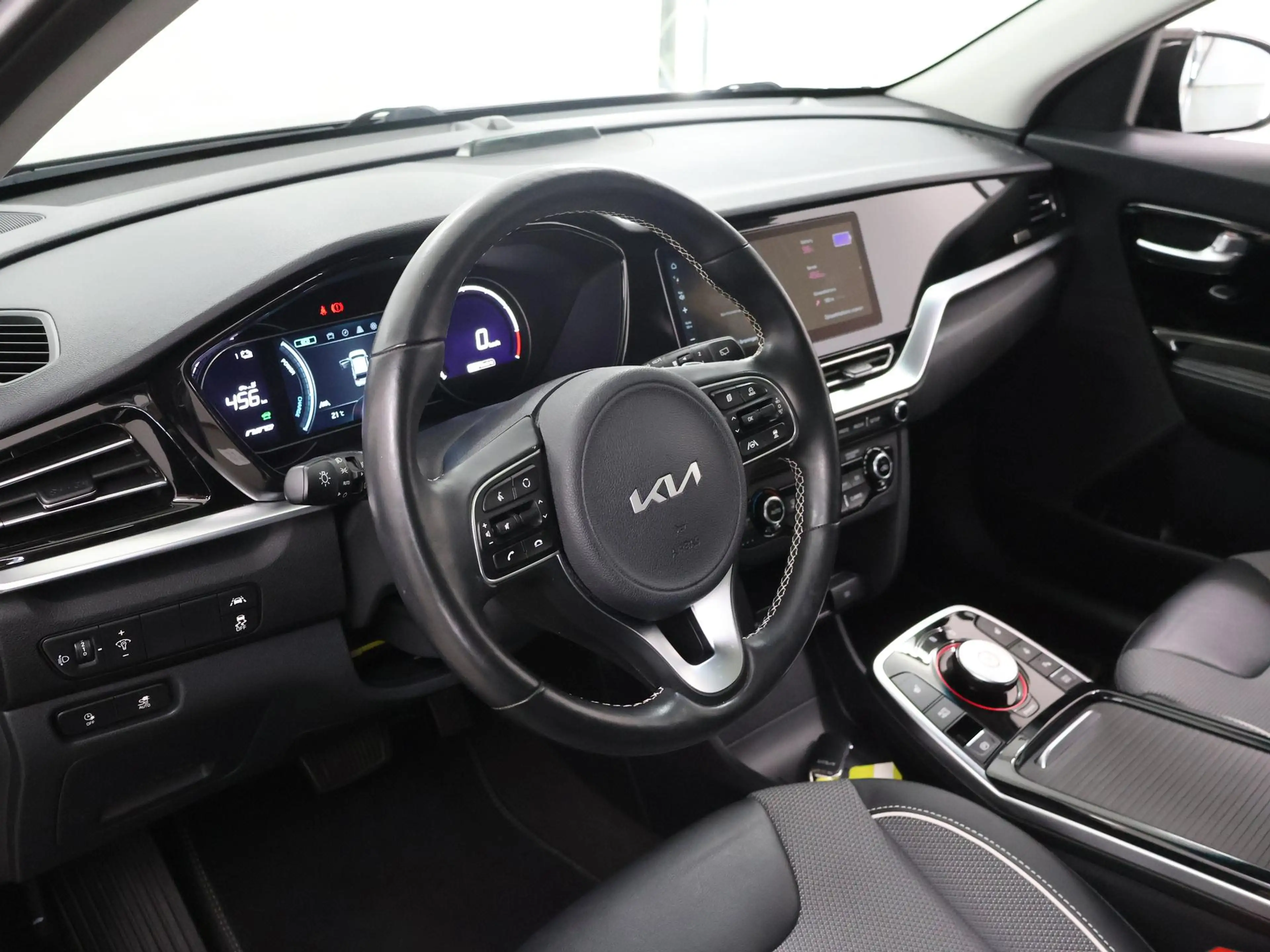 Kia e-Niro DynamicPlusLine 64 kWh | Panoramadak | Stoel/Stuur — photo 7
