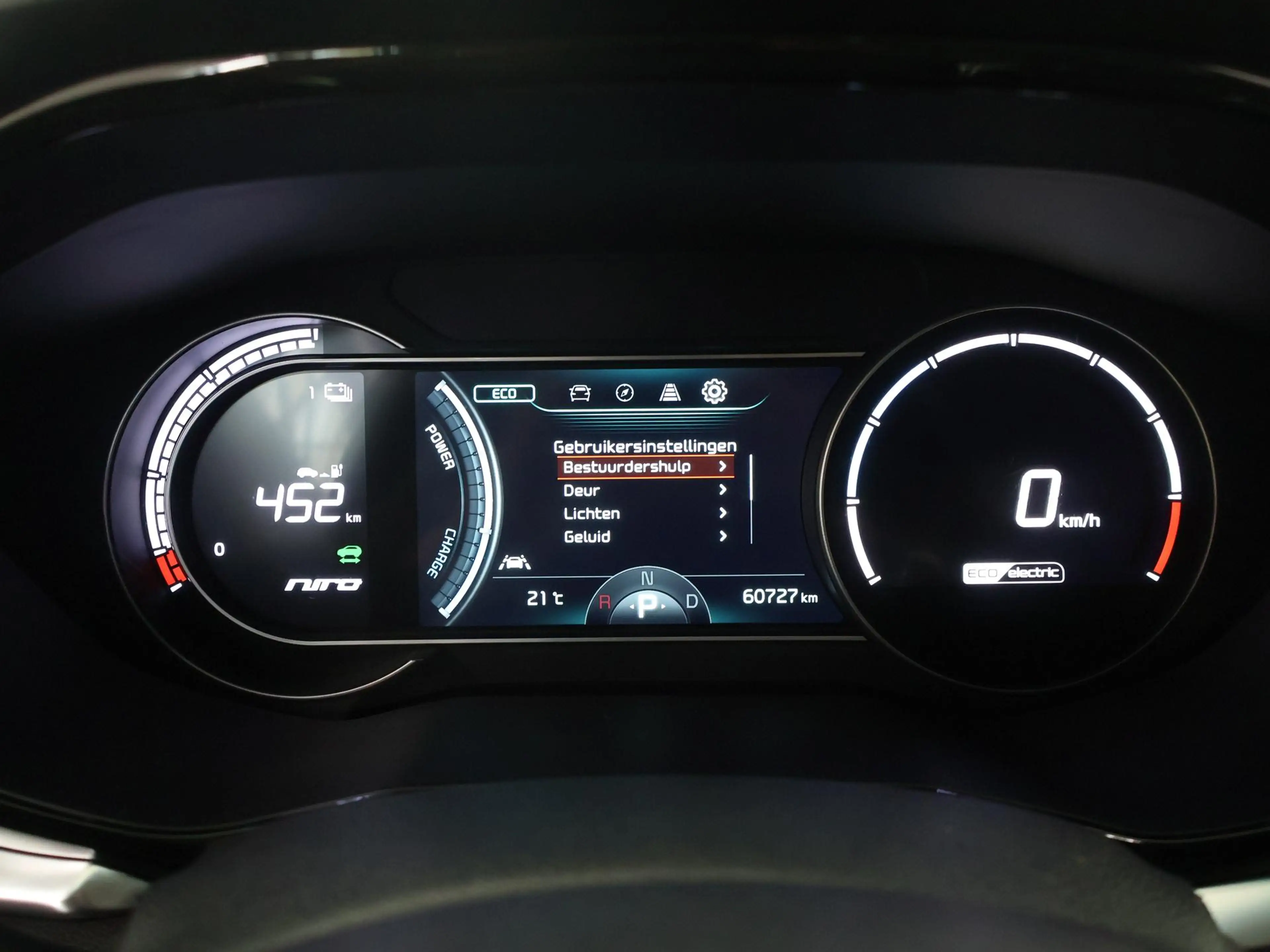 Kia e-Niro DynamicPlusLine 64 kWh | Panoramadak | Stoel/Stuur — photo 12