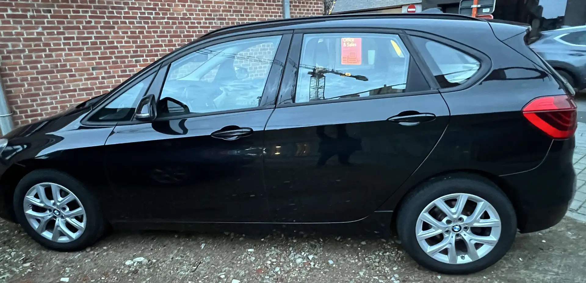 BMW 216 Active Tourer d Schwarz - 2