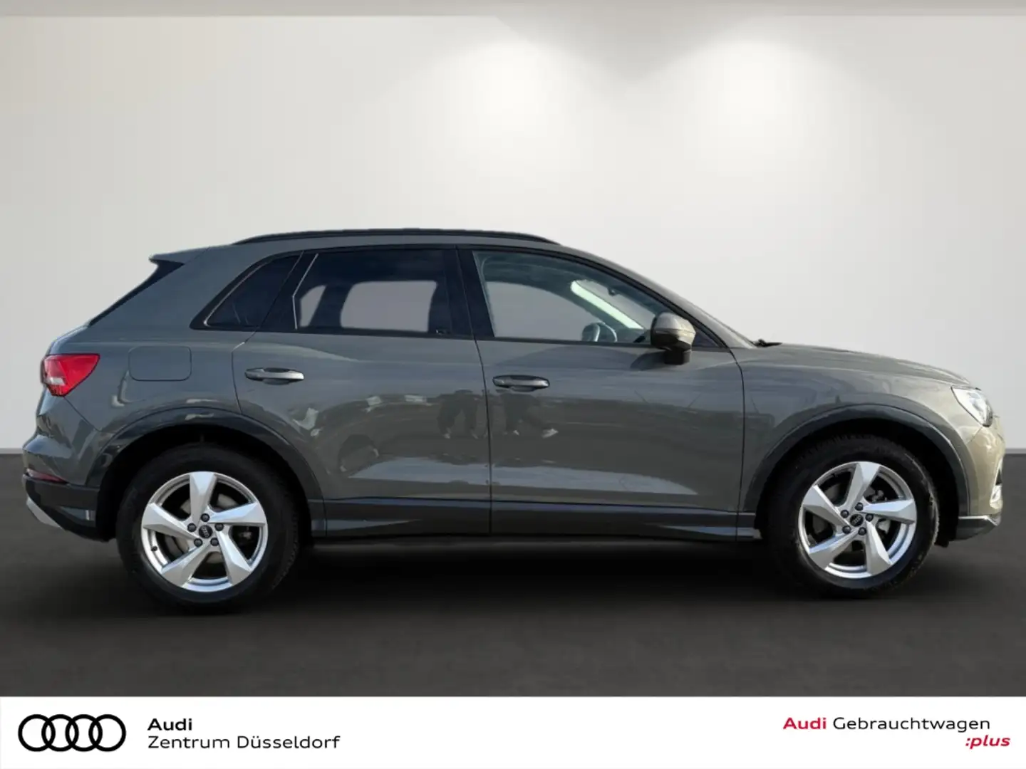Audi Q3 35 TFSI advanced PANO CARPLAY LED MMI Grau - 2