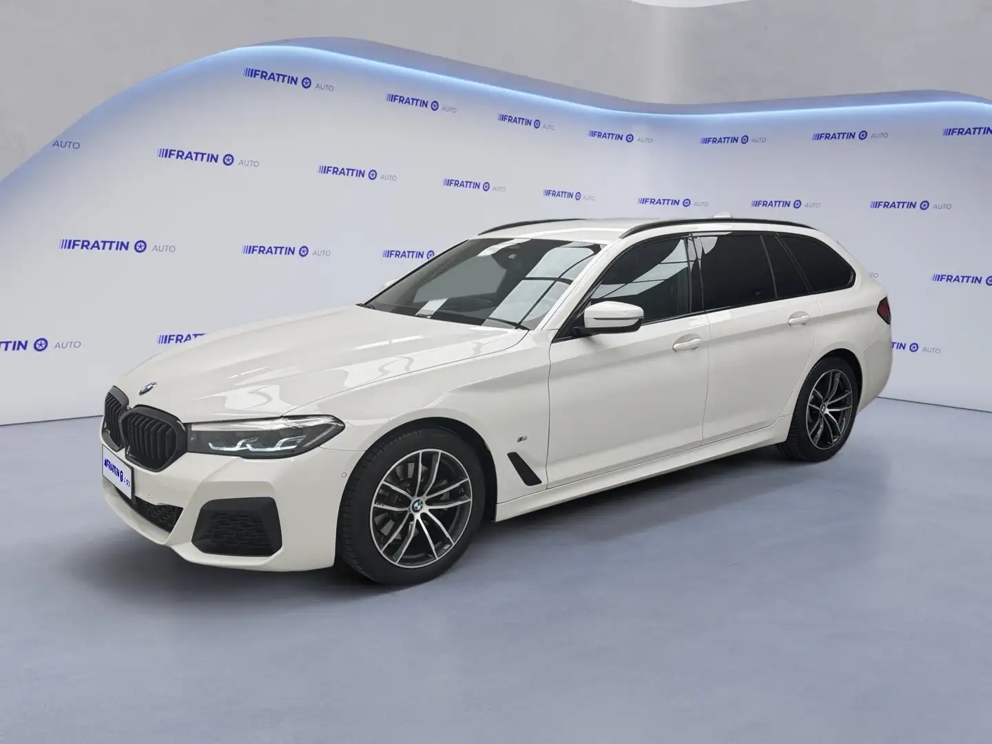 BMW 520 520d 48V xDrive Touring Msport Bianco - 1