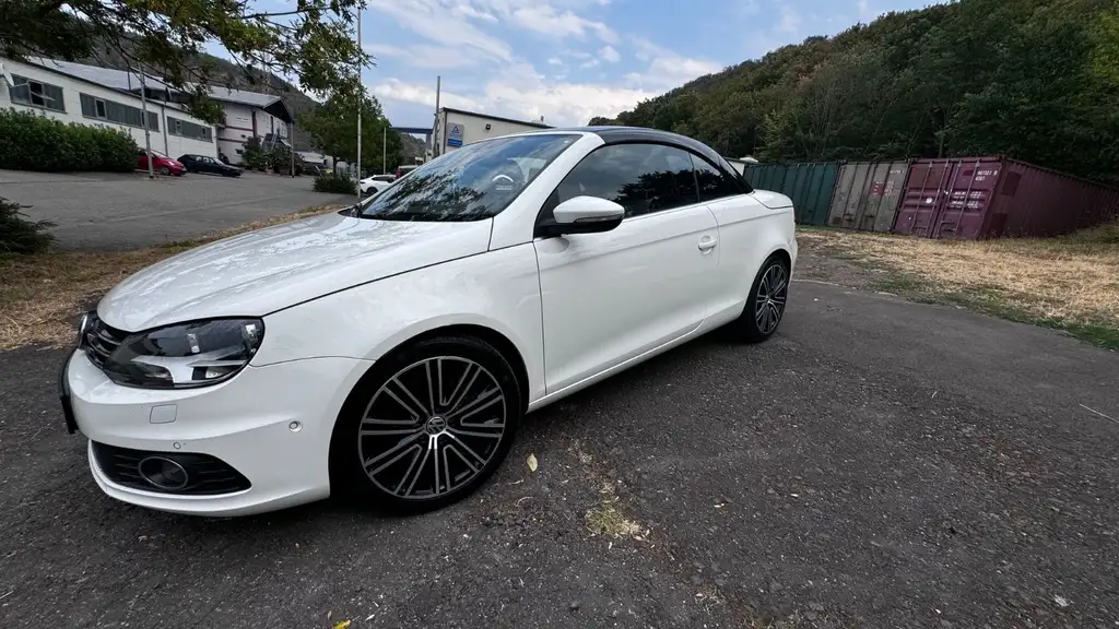 Volkswagen Eos 2011 из Европы — купить под ключ